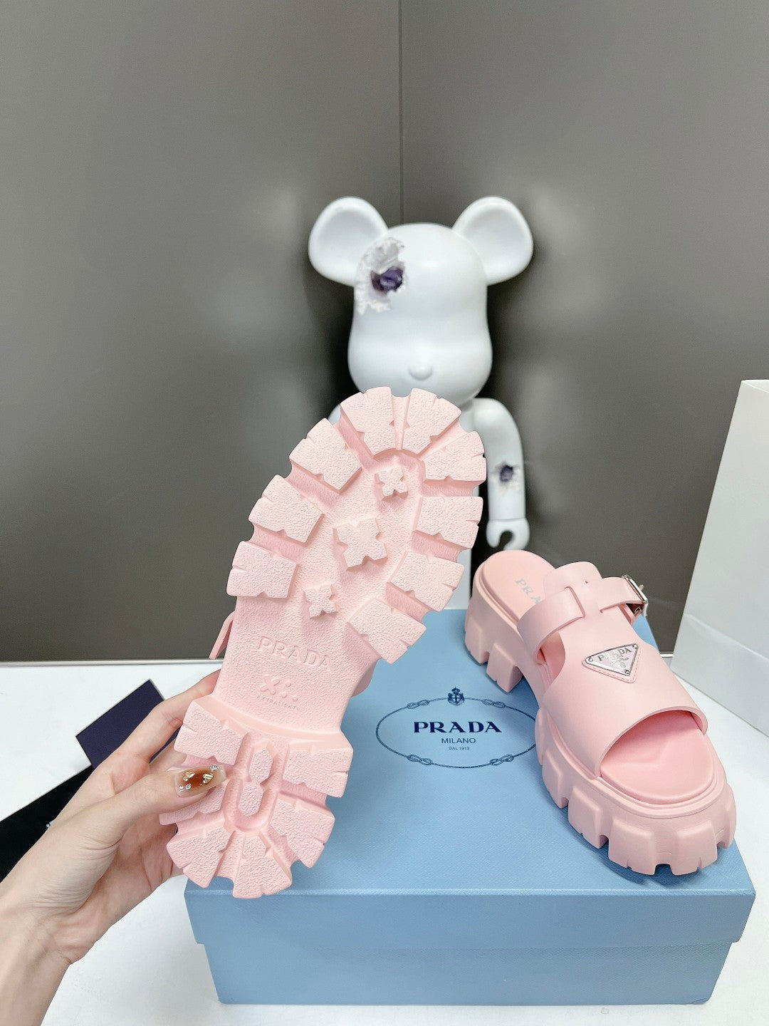 MONOLITH SLIPPER SANDALS IN LIGHT PINK RUBBER - 35