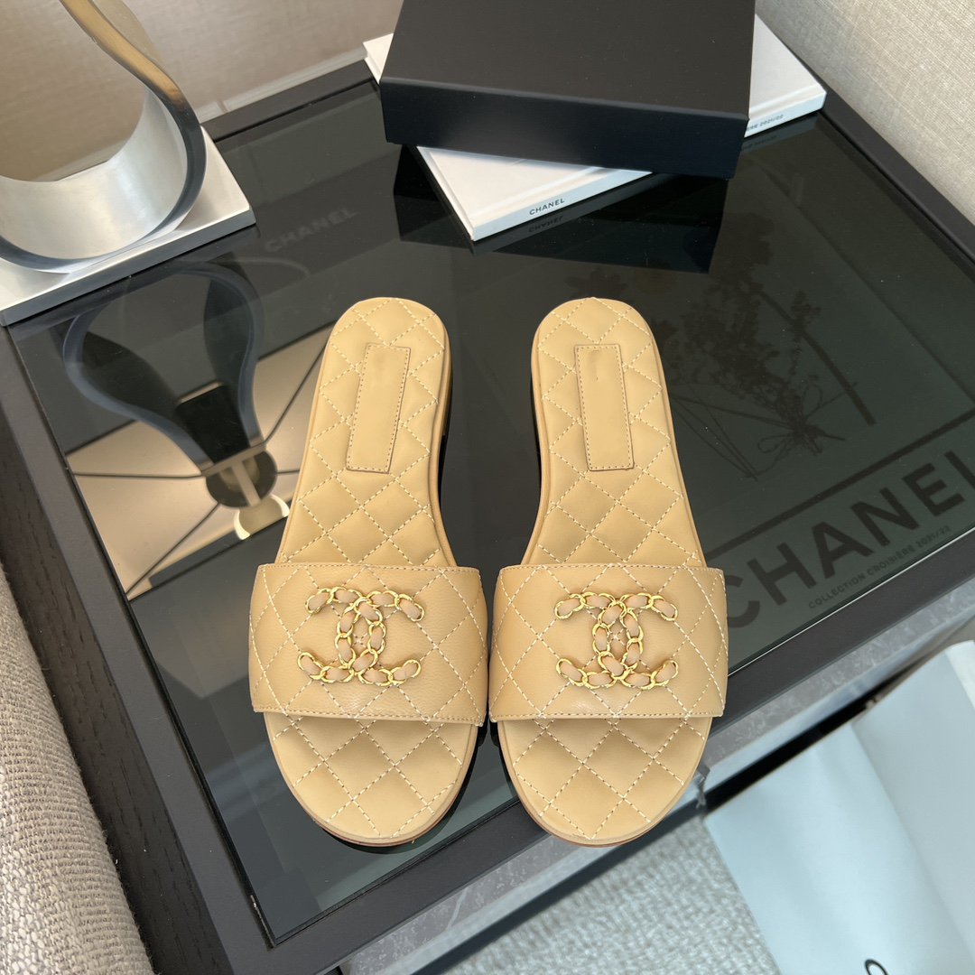 mule sandal beige quilted lambskin - 35
