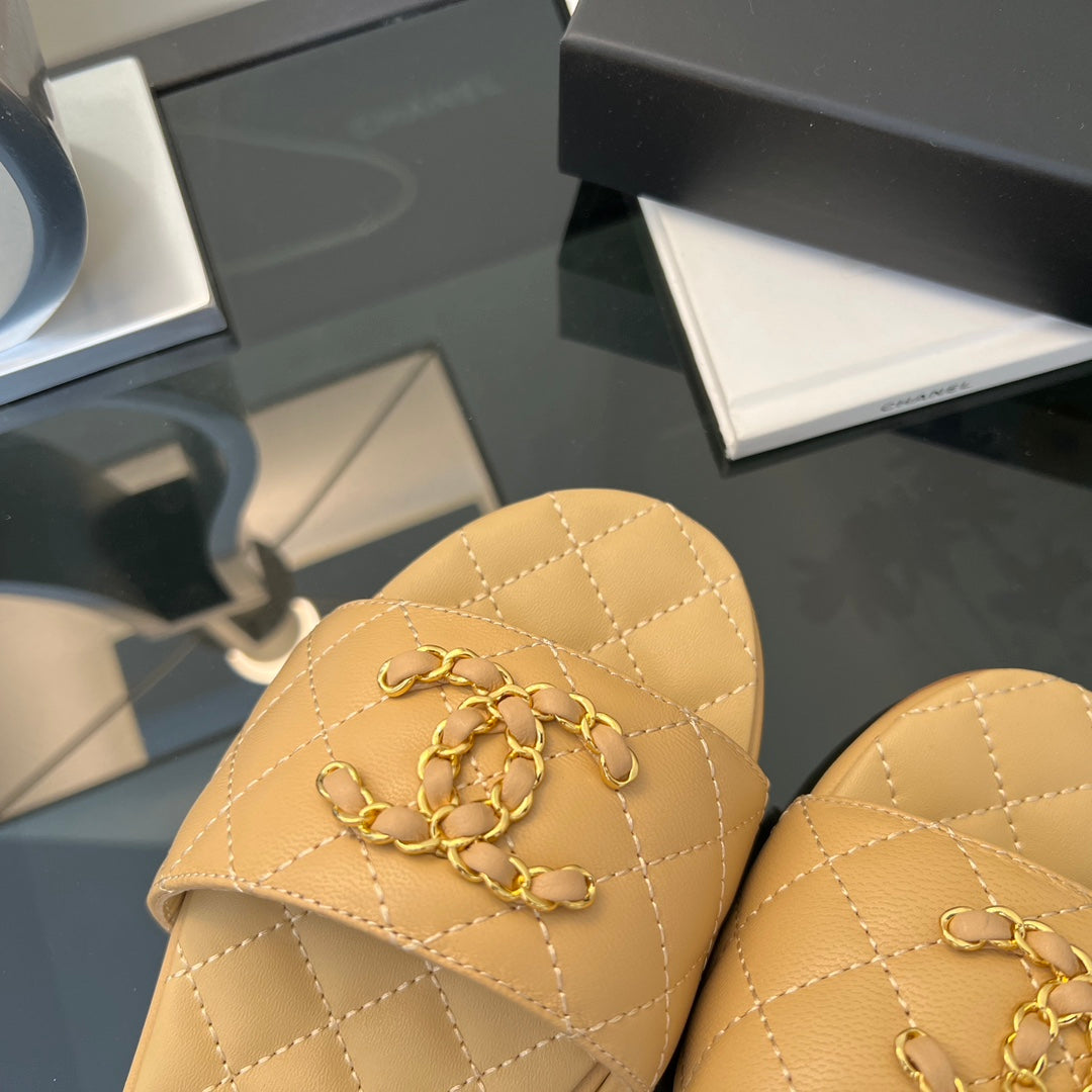 mule sandal beige quilted lambskin - 35