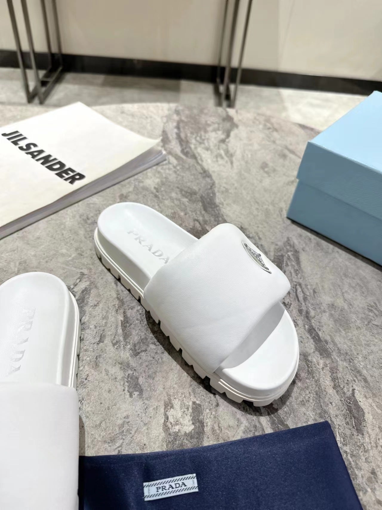 PRA SHEARLING SLIDES WHITE LAMBSKIN - 35