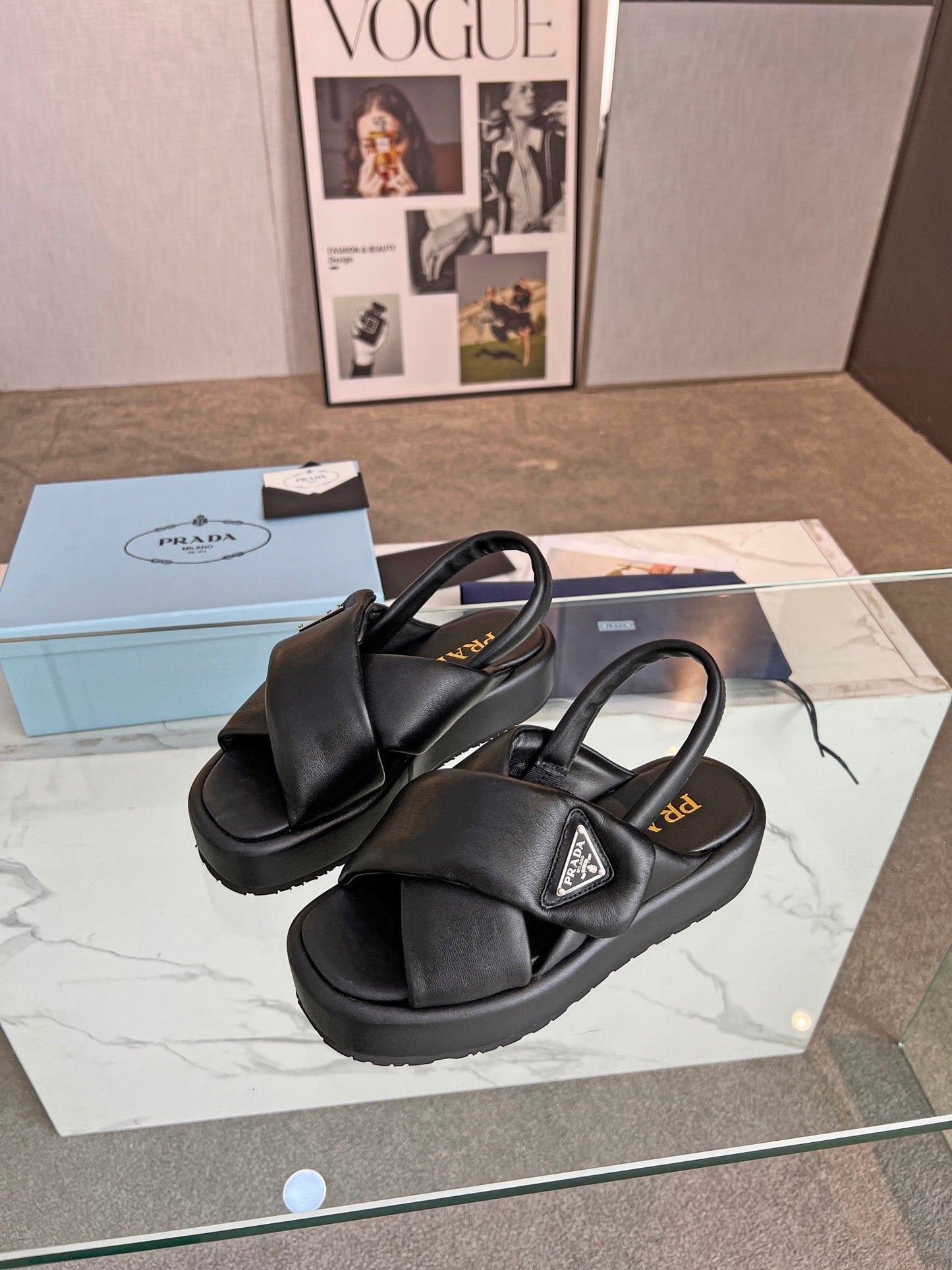 PRA PADDED NAPPA CRISSCROSS SANDALS BLACK LAMBSKIN - 35