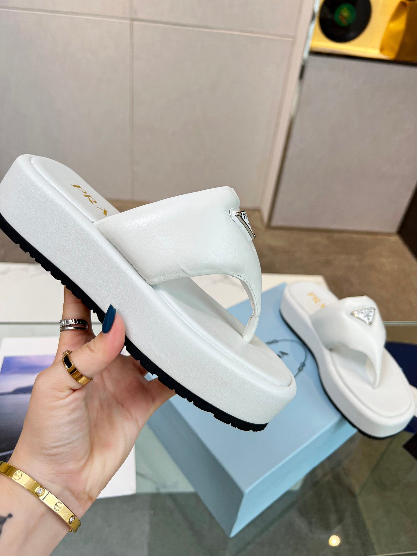 PRA SOFT PADDED NAPPA THONG WEDGE SANDALS WHITE LAMBSKIN - 35