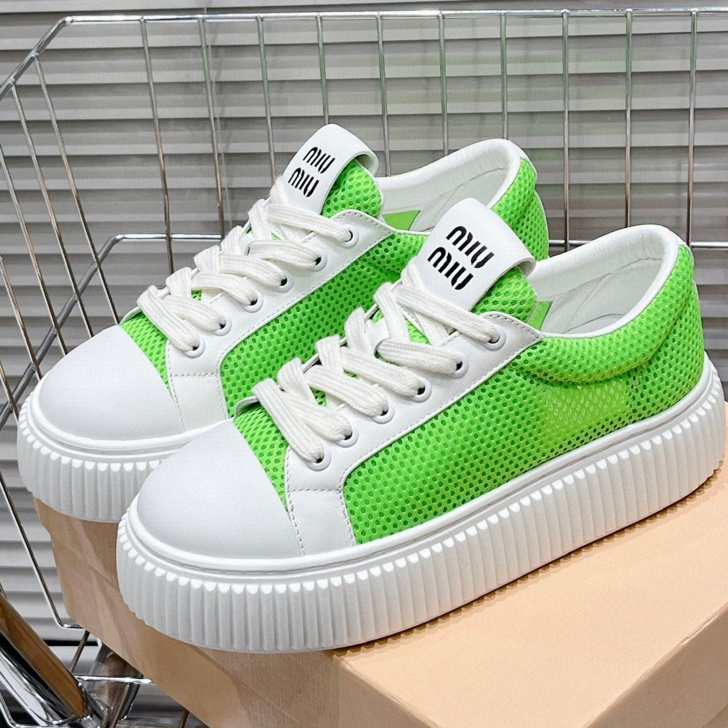 SNEAKERS THICK-SOLED SHAMROCK COLOR MESH COWHIDE - 35
