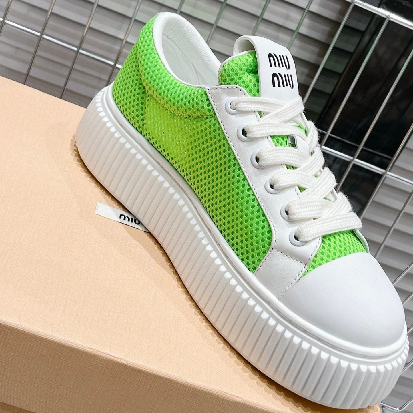 SNEAKERS THICK-SOLED SHAMROCK COLOR MESH COWHIDE - 35