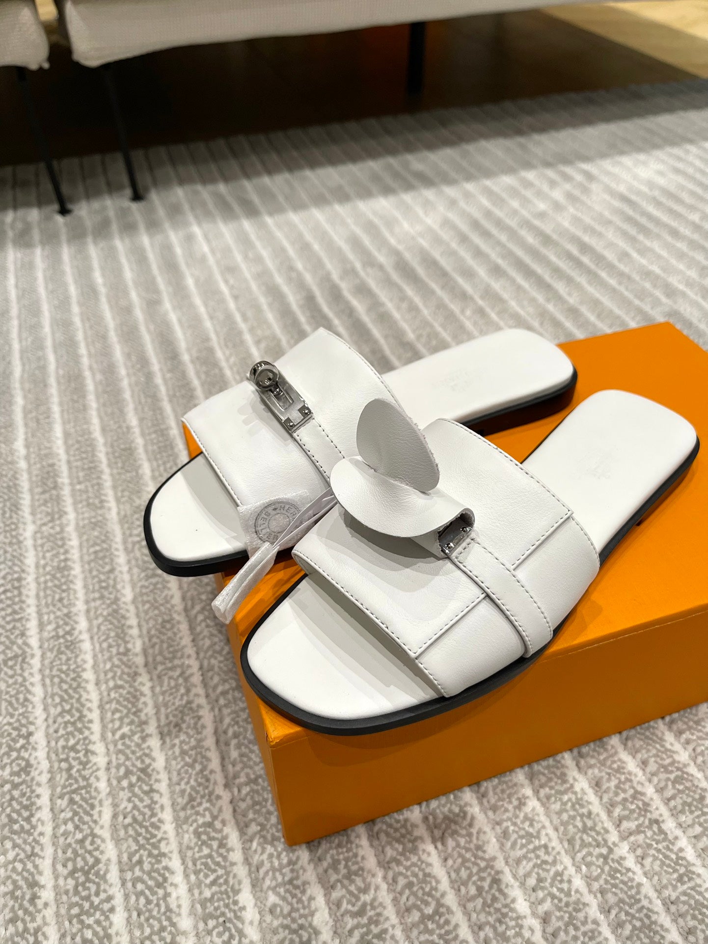 GABRIEL SANDAL WHITE CALFSKIN - 35