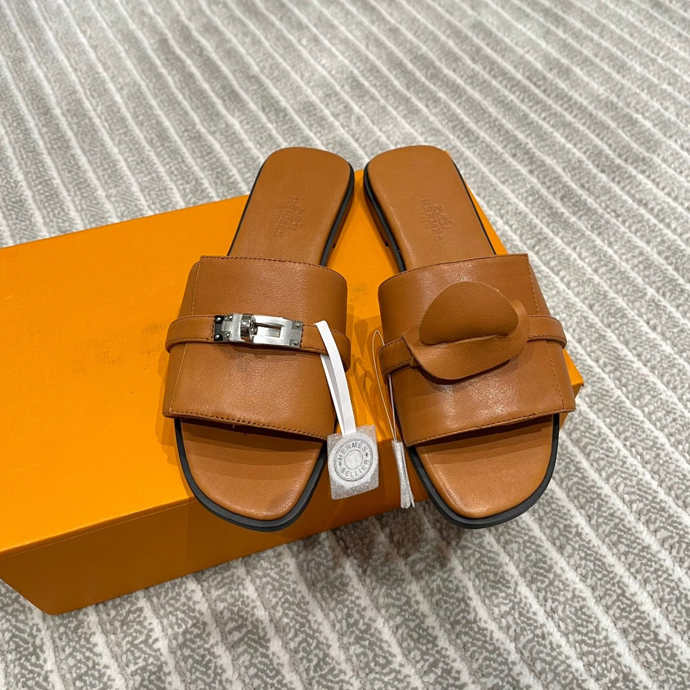 GABRIEL SANDAL CARAMEL CALFSKIN - 35