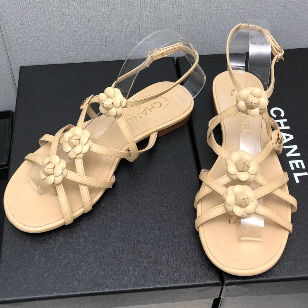 FLORAL FLAT SANDAL IN SAND YELLOW LAMBSKIN - 35