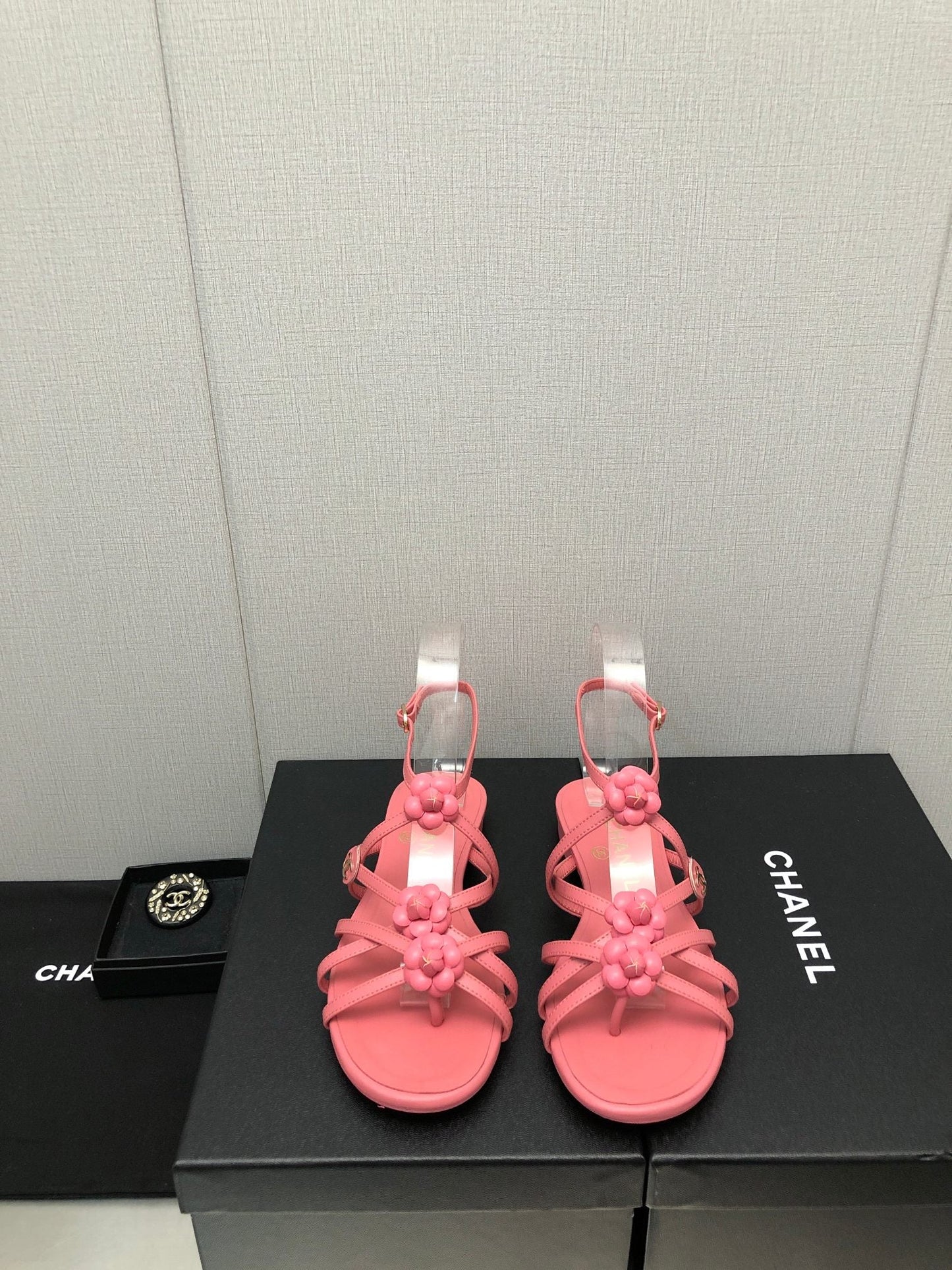 FLORAL FLAT SANDAL IN DARK PINK LAMBSKIN - 35