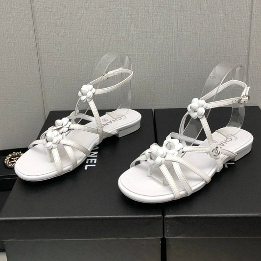 FLORAL FLAT SANDAL IN WHITE LAMBSKIN - 35