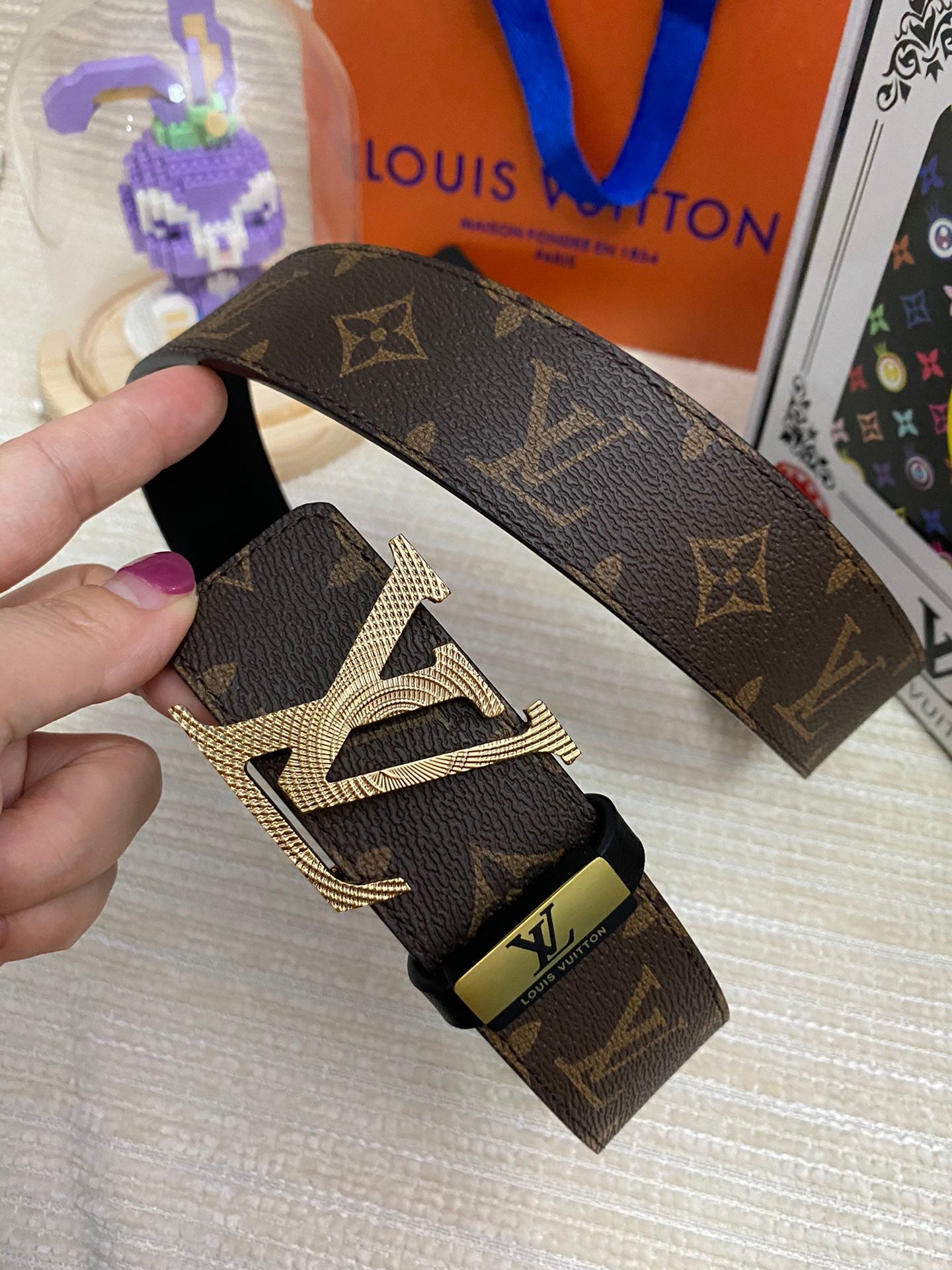 LV 25S BELT 38 MM IN DARK BROWN CALFSKIN PRINT PATTERNS 593286 - 26-28
