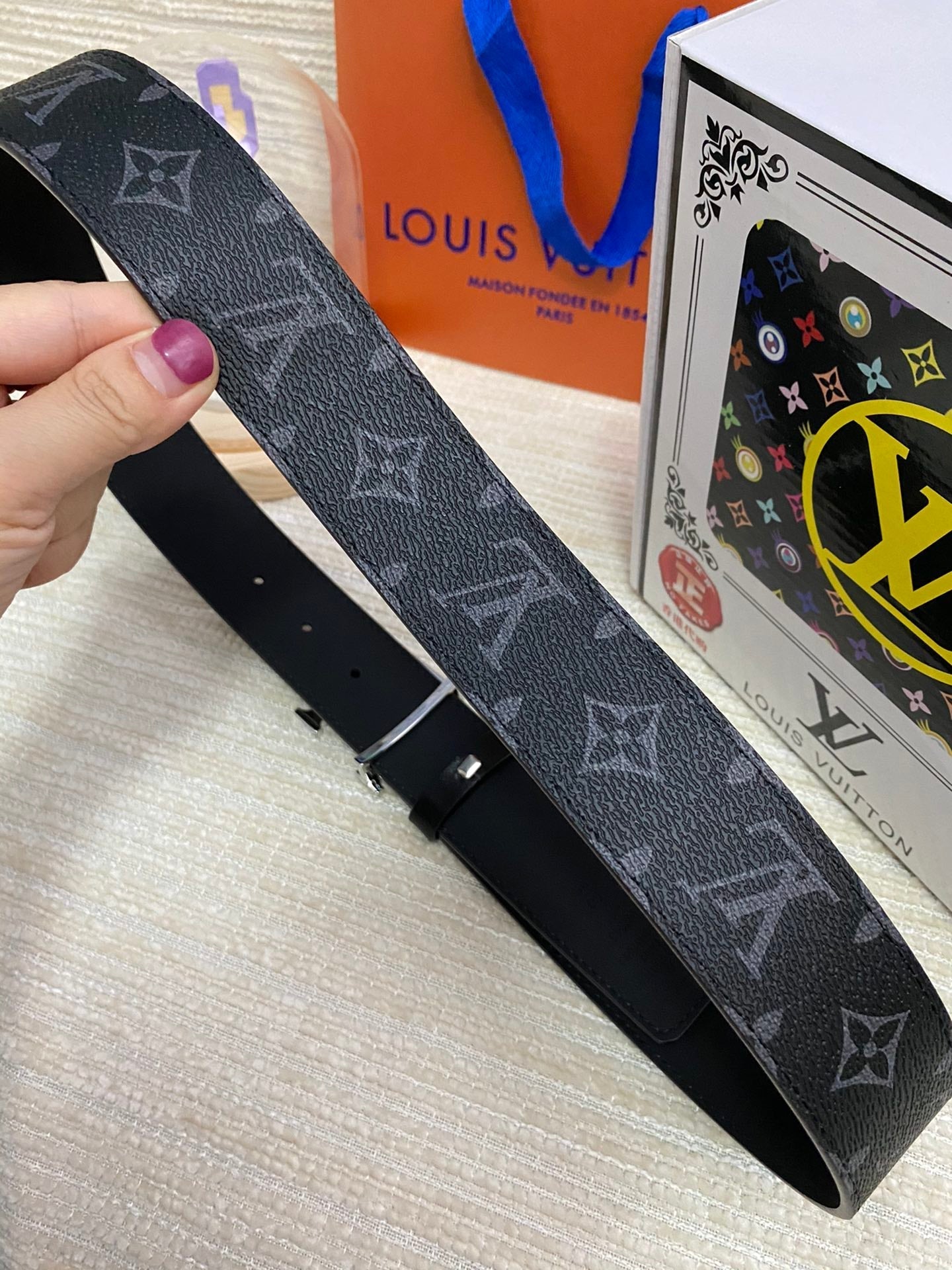 LV 25S BELT 38 MM IN BLACK CALFSKIN PRINT PATTERNS 593287 - 26-28