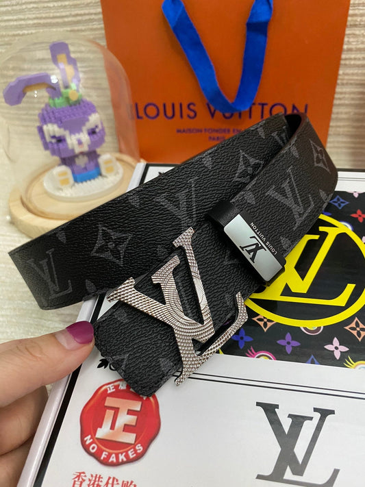 LV 25S BELT 38 MM IN BLACK CALFSKIN PRINT PATTERNS 593287 - 26-28