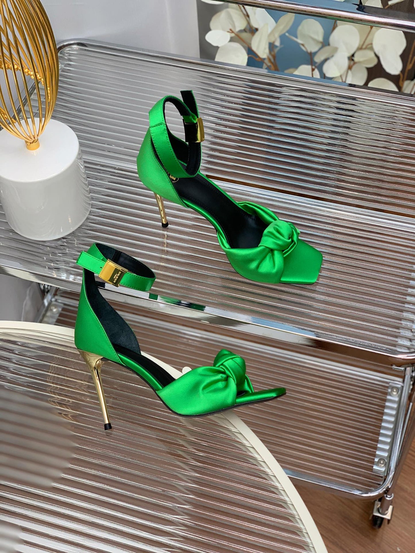 BALMAIN 25S KNOTTED HIGH HEELS 95MM IN KELLY GREEN SATIN - 35
