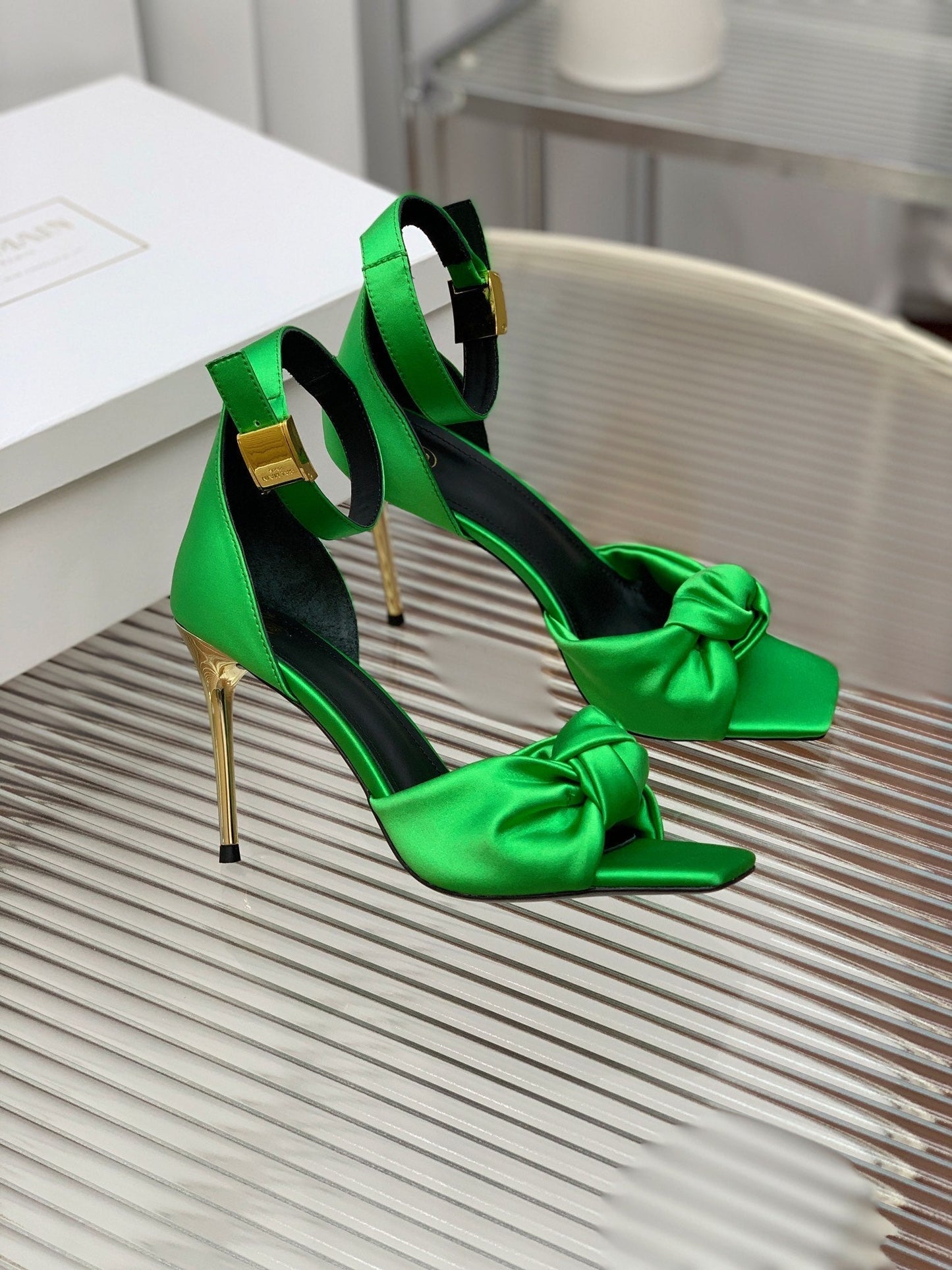 BALMAIN 25S KNOTTED HIGH HEELS 95MM IN KELLY GREEN SATIN - 35