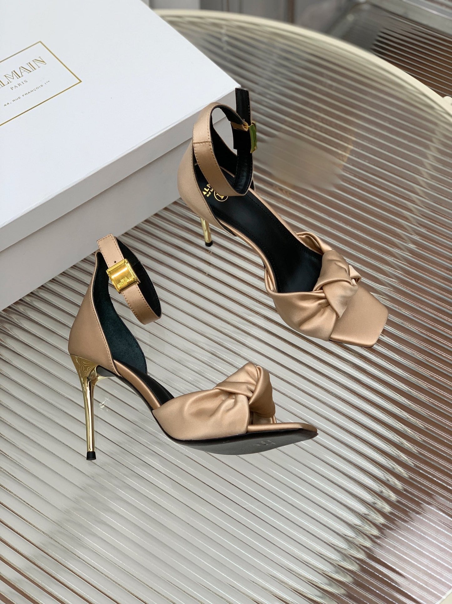 BALMAIN 25S KNOTTED HIGH HEELS 95MM IN LIGHT CARAMEL SATIN - 35