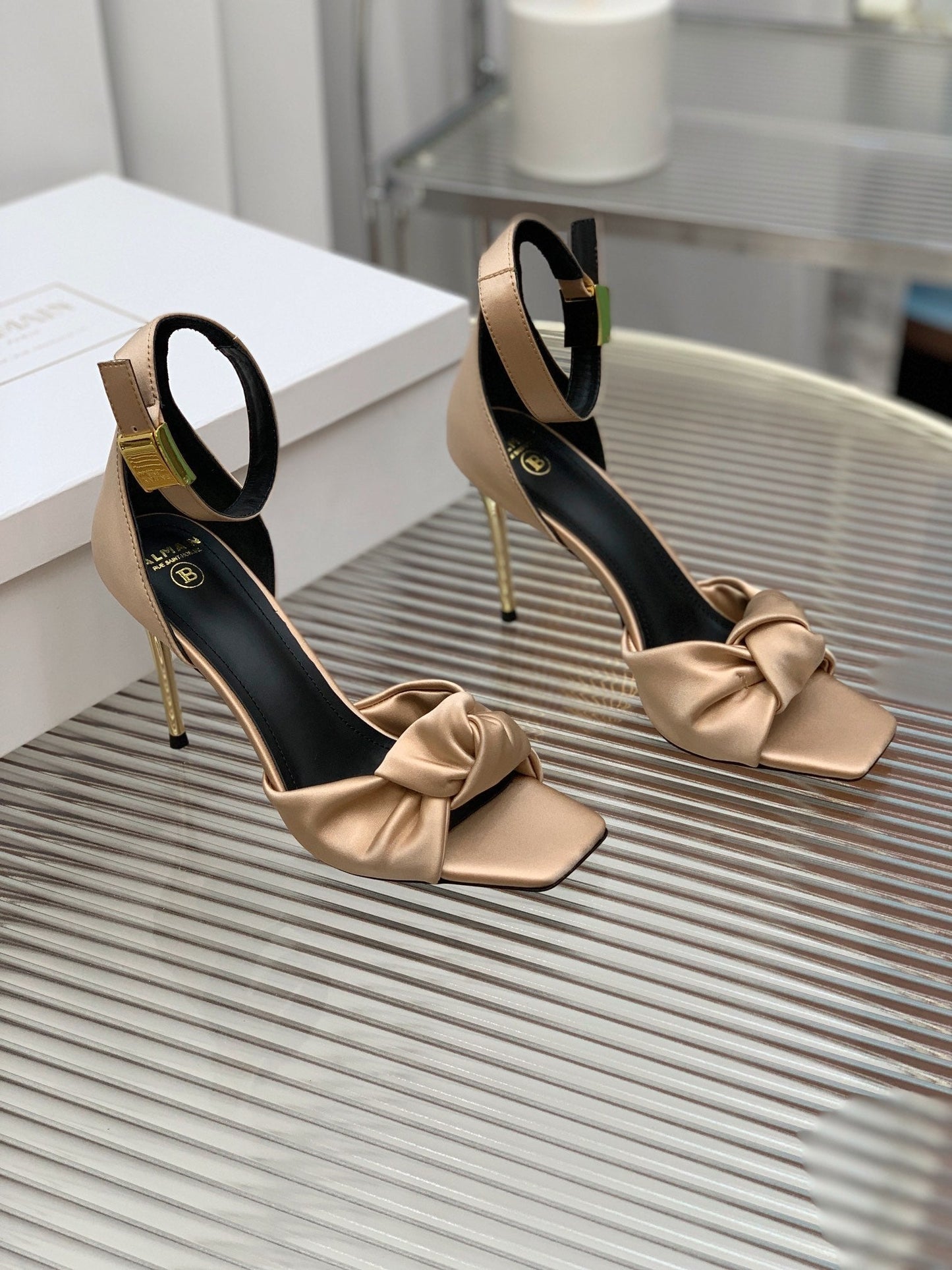 BALMAIN 25S KNOTTED HIGH HEELS 95MM IN LIGHT CARAMEL SATIN - 35