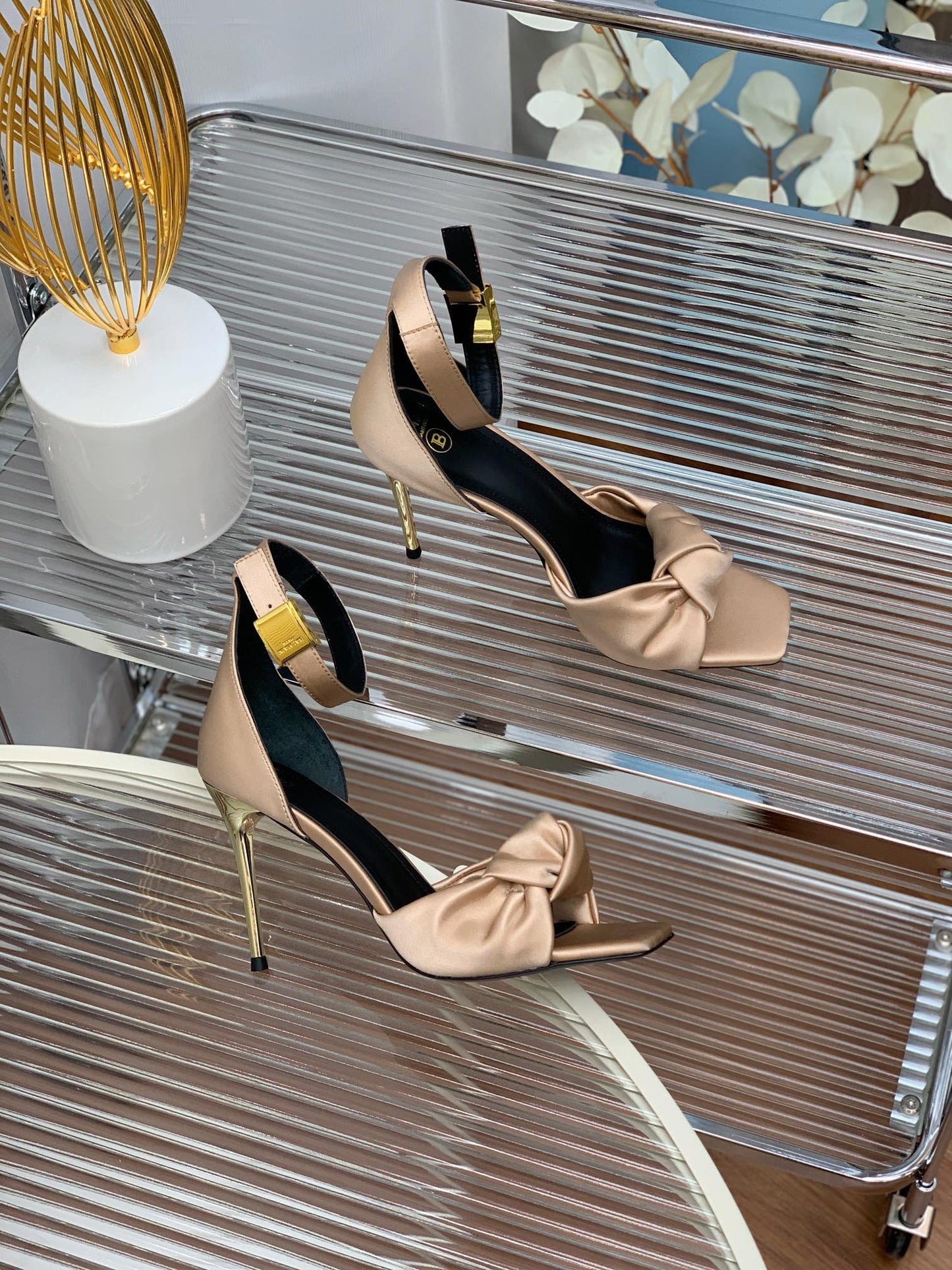 BALMAIN 25S KNOTTED HIGH HEELS 95MM IN LIGHT CARAMEL SATIN - 35