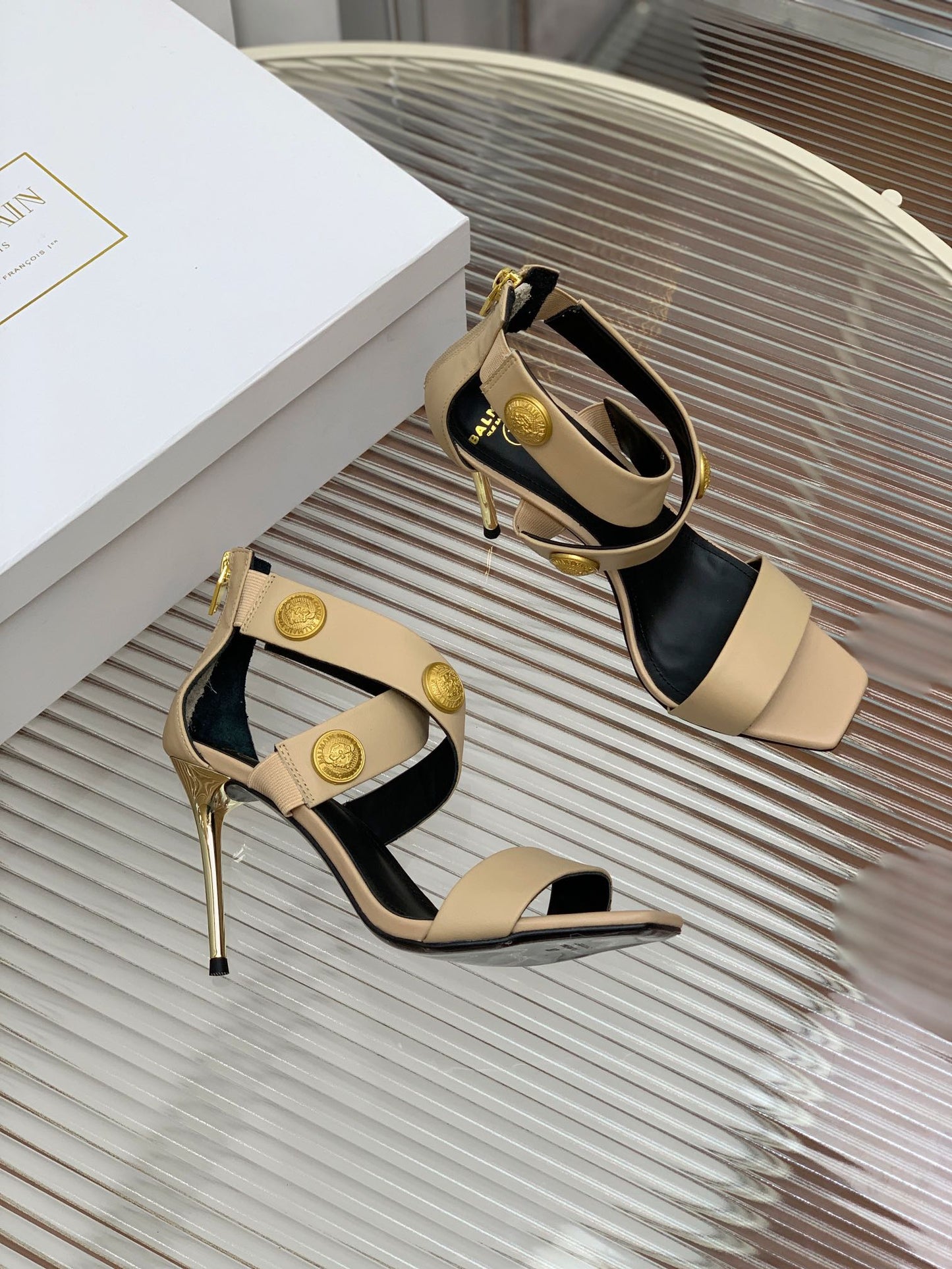BALMAIN 25S CROSSOVER STRAP HIGH HEELS 95MM IN LIGHT BROWN CALFSKIN - 35