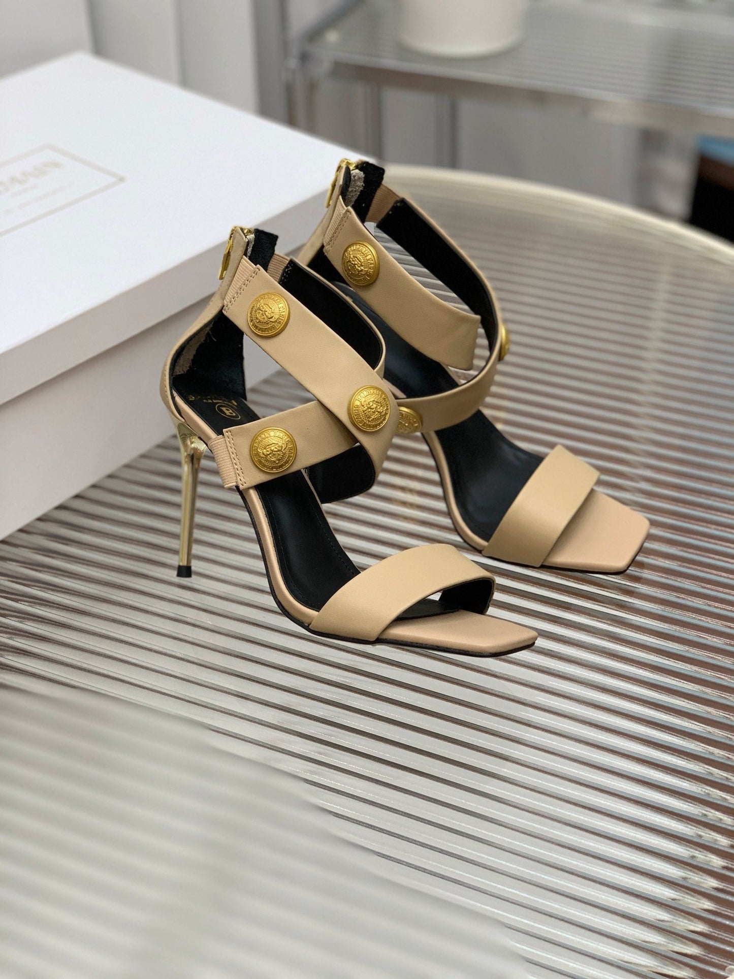 BALMAIN 25S CROSSOVER STRAP HIGH HEELS 95MM IN LIGHT BROWN CALFSKIN - 35