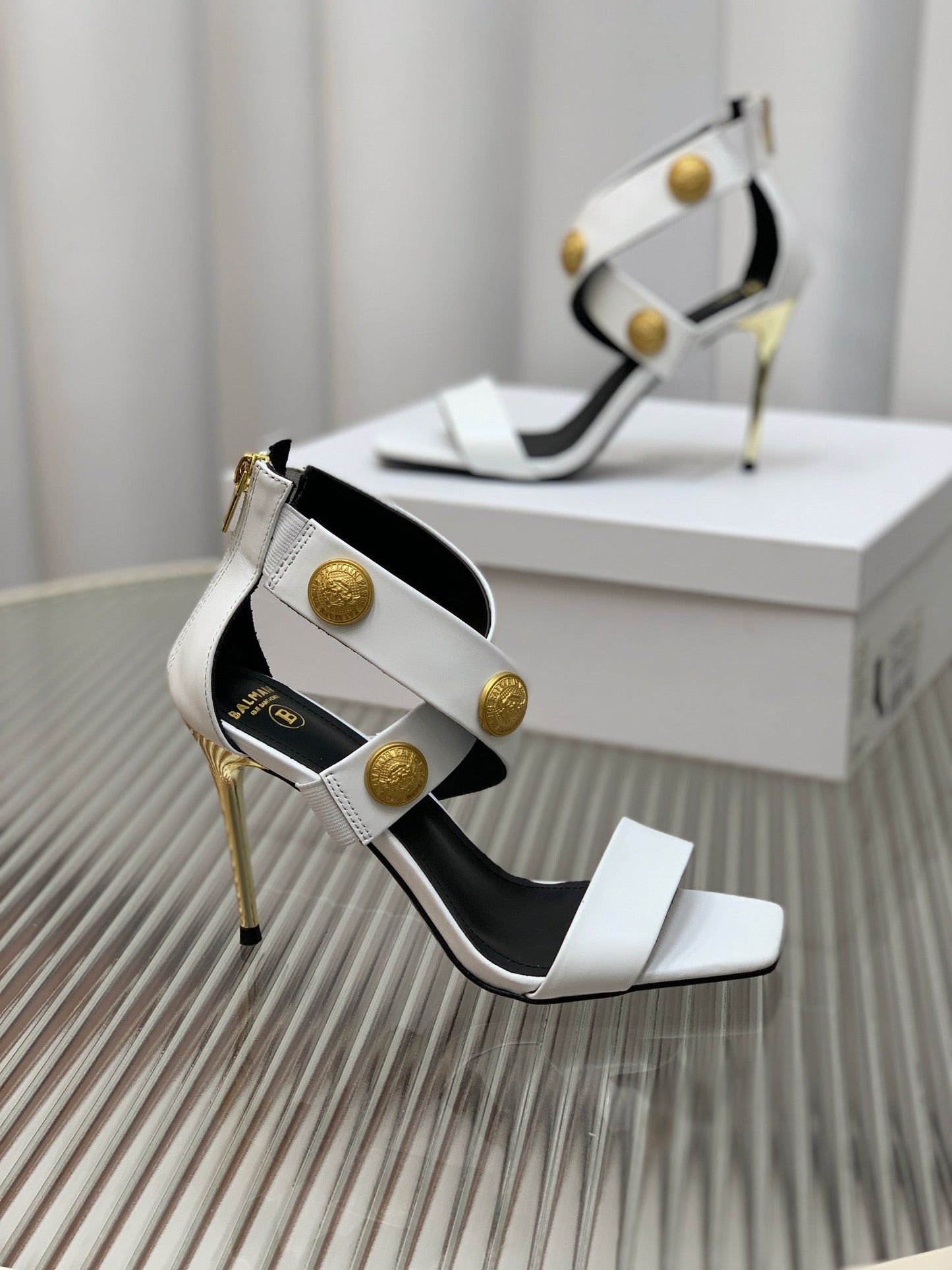BALMAIN 25S CROSSOVER STRAP HIGH HEELS 95MM IN LIGHT GRAY CALFSKIN - 35