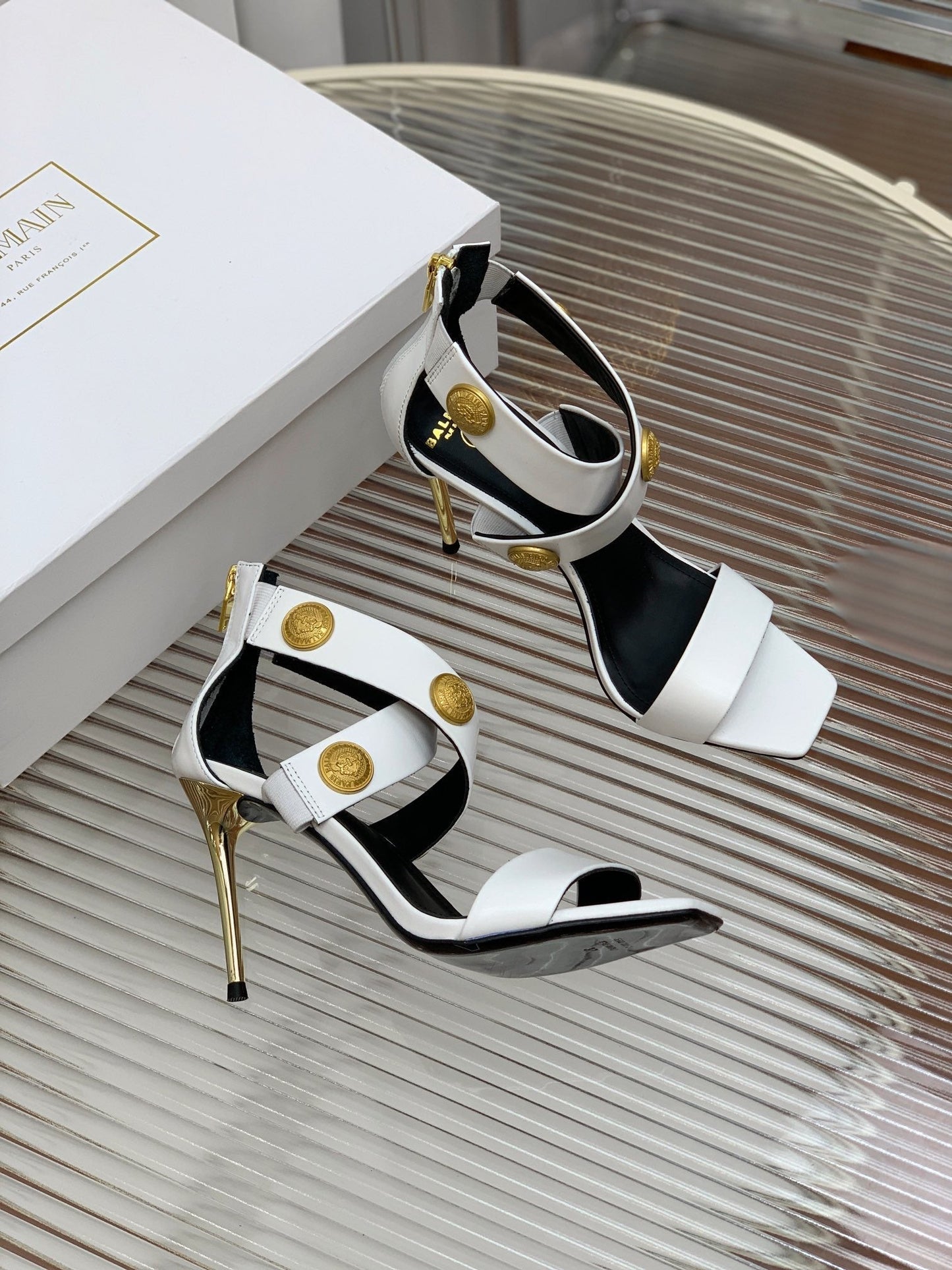 BALMAIN 25S CROSSOVER STRAP HIGH HEELS 95MM IN LIGHT GRAY CALFSKIN - 35