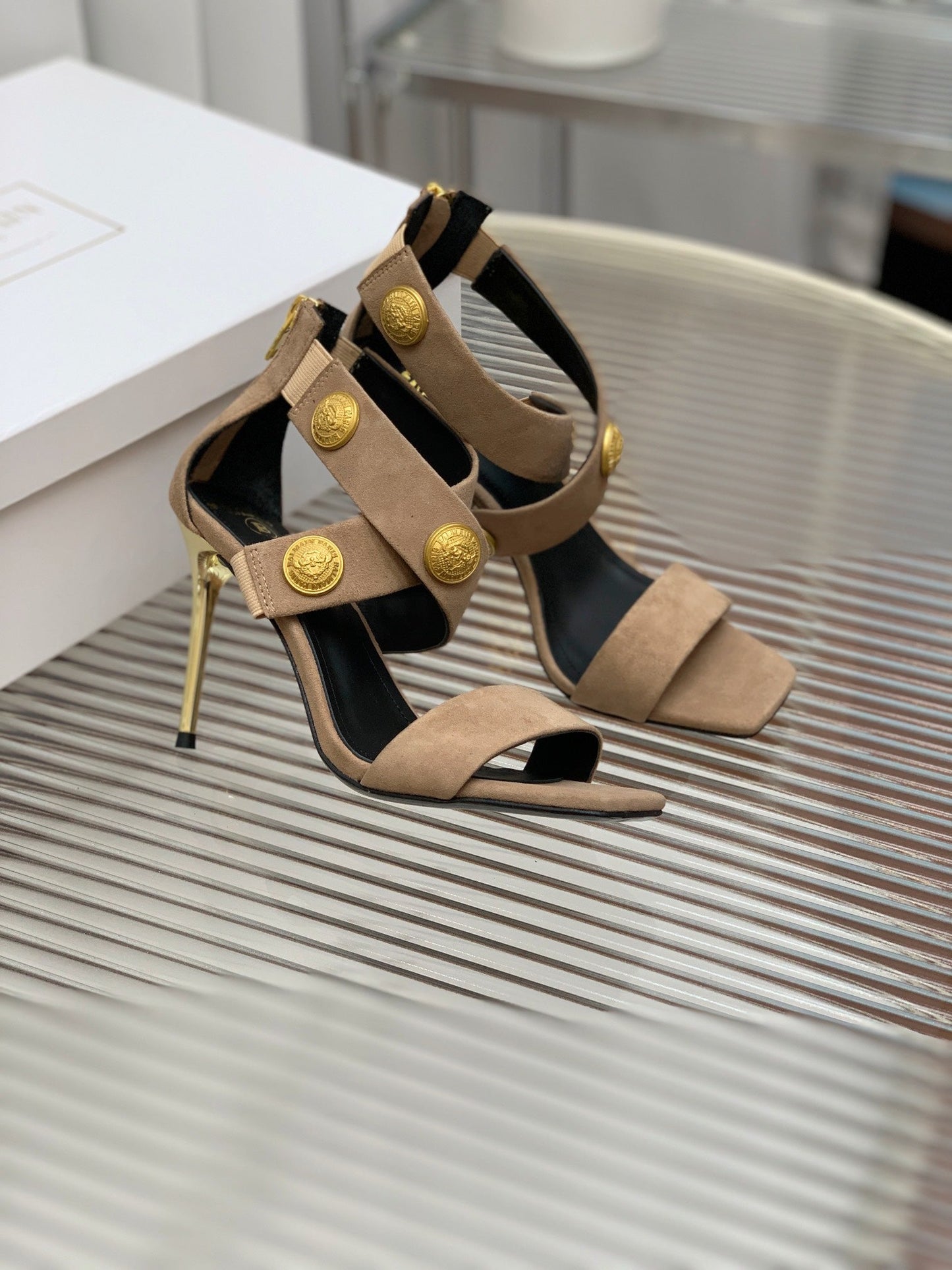 BALMAIN 25S CROSSOVER STRAP HIGH HEELS 95MM IN LIGHT BROWN SUEDE - 35