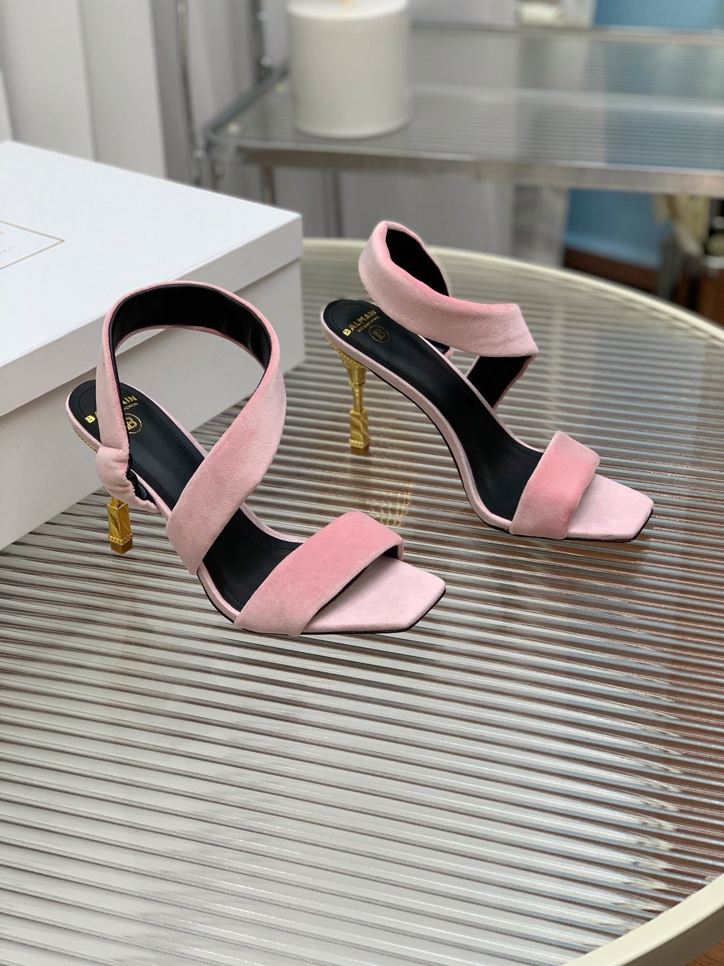 BALMAIN 25S MONETA HEELED SANDALS 95MM IN BABY PINK VELVET - 35