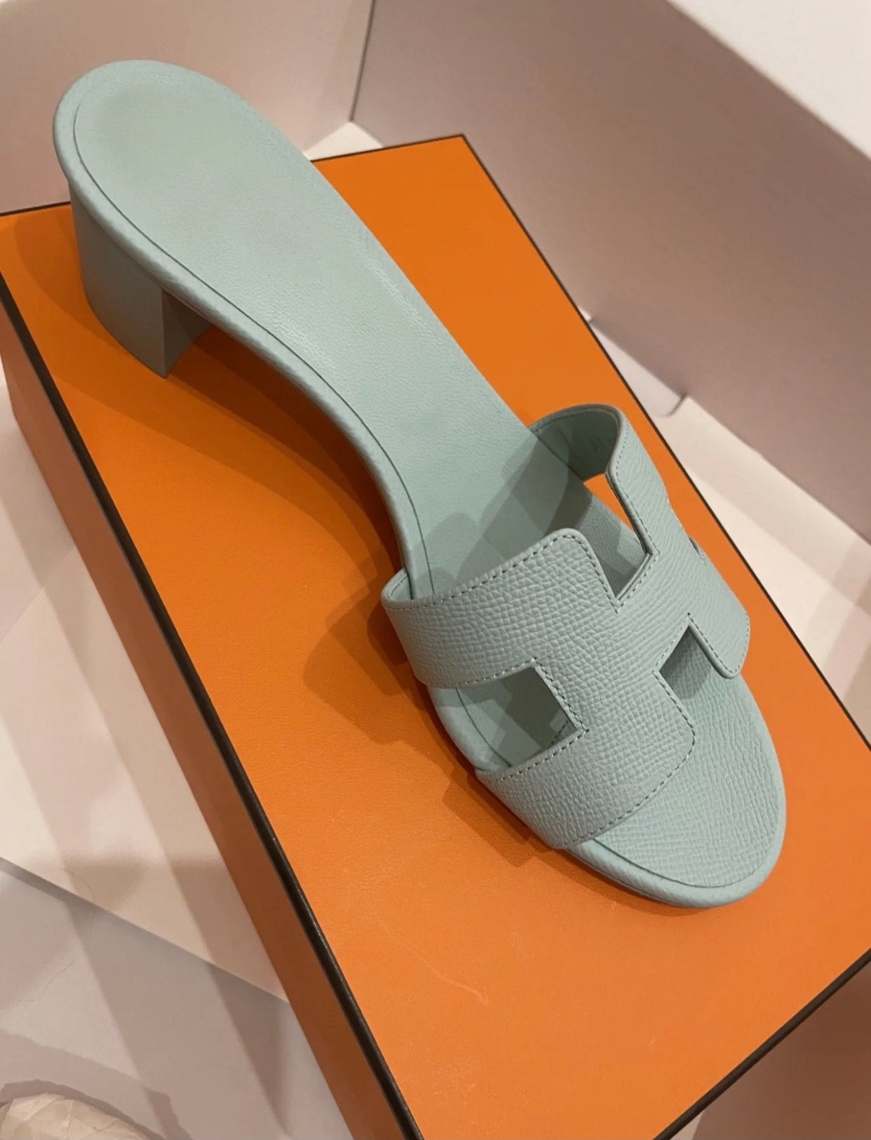 0asis Sandal Epsom Calfskin ICE - 35