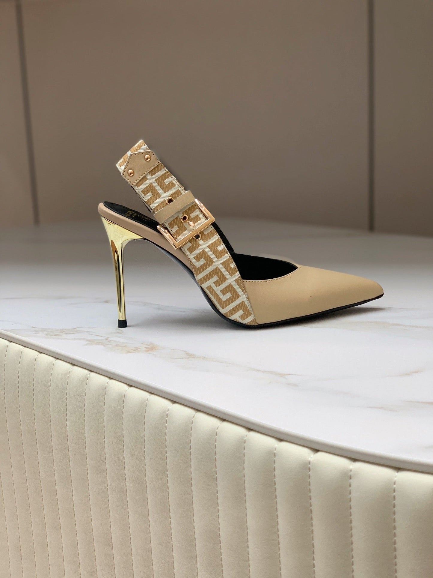 BALMAIN 25S SLINGBACK SHOES 95MM IN LIGHT BROWN CALFSKIN - 35