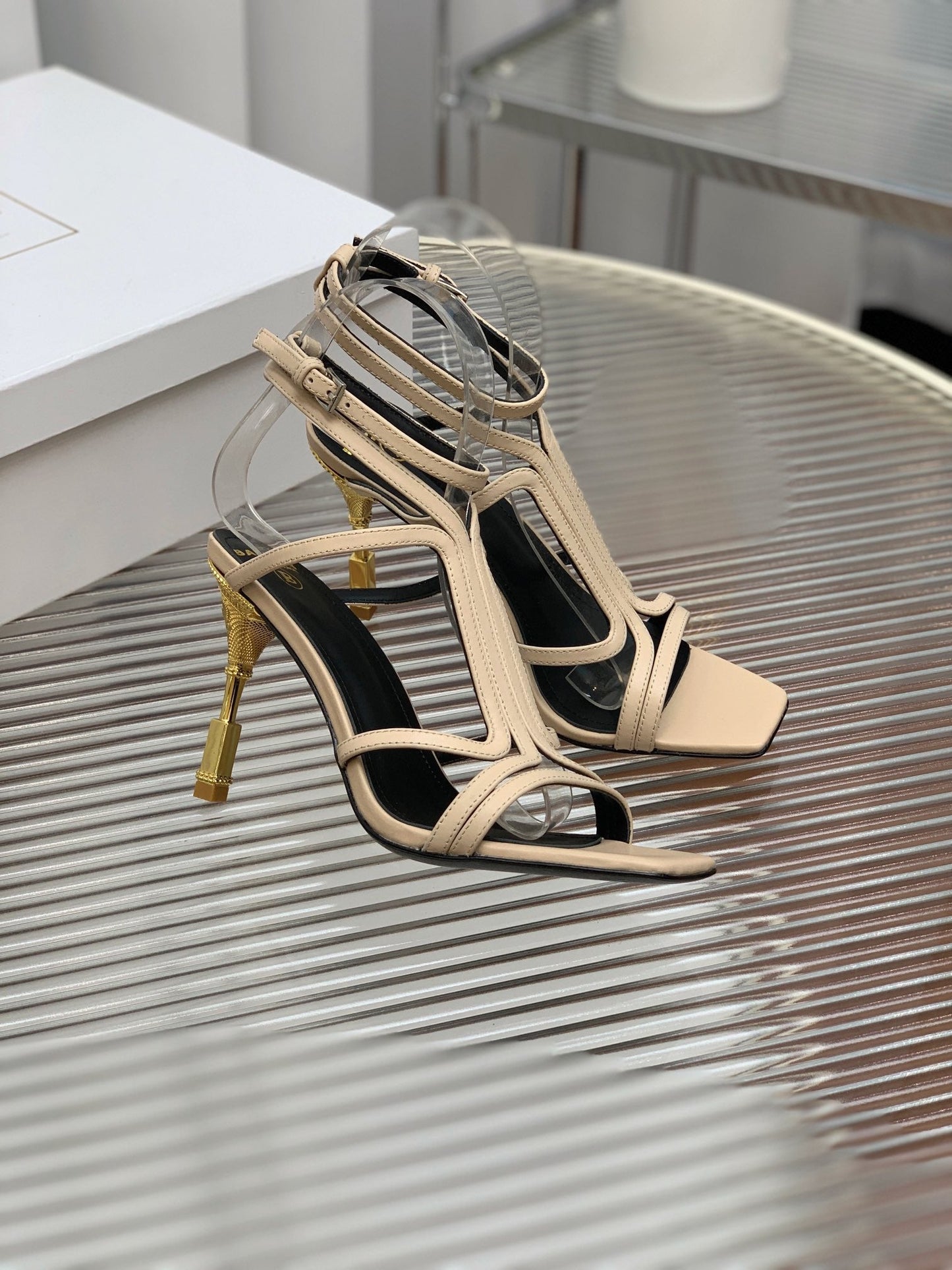 BALMAIN 25S MONETA SANDAL 95MM IN WARM BEIGE CALFSKIN - 35