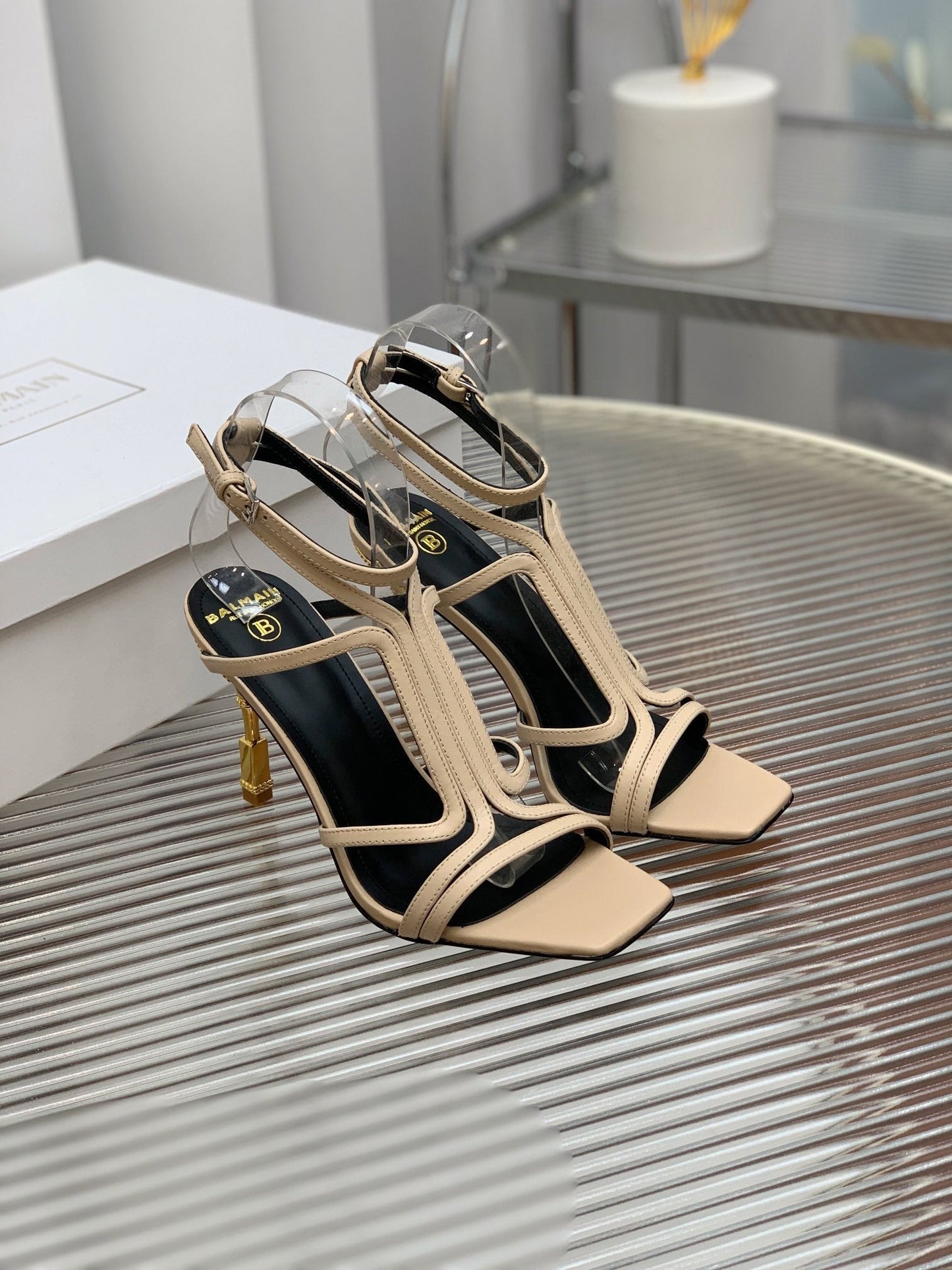 BALMAIN 25S MONETA SANDAL 95MM IN WARM BEIGE CALFSKIN - 35