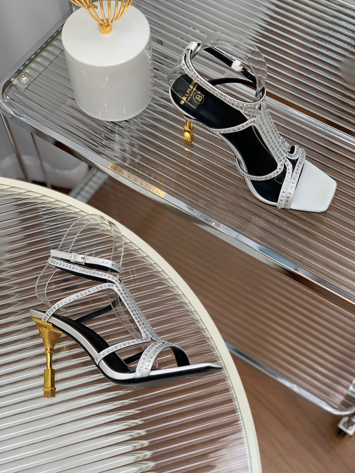 BALMAIN 25S MONETA SANDAL 95MM IN SILVER CALFSKIN WITH CRYSTAL - 35