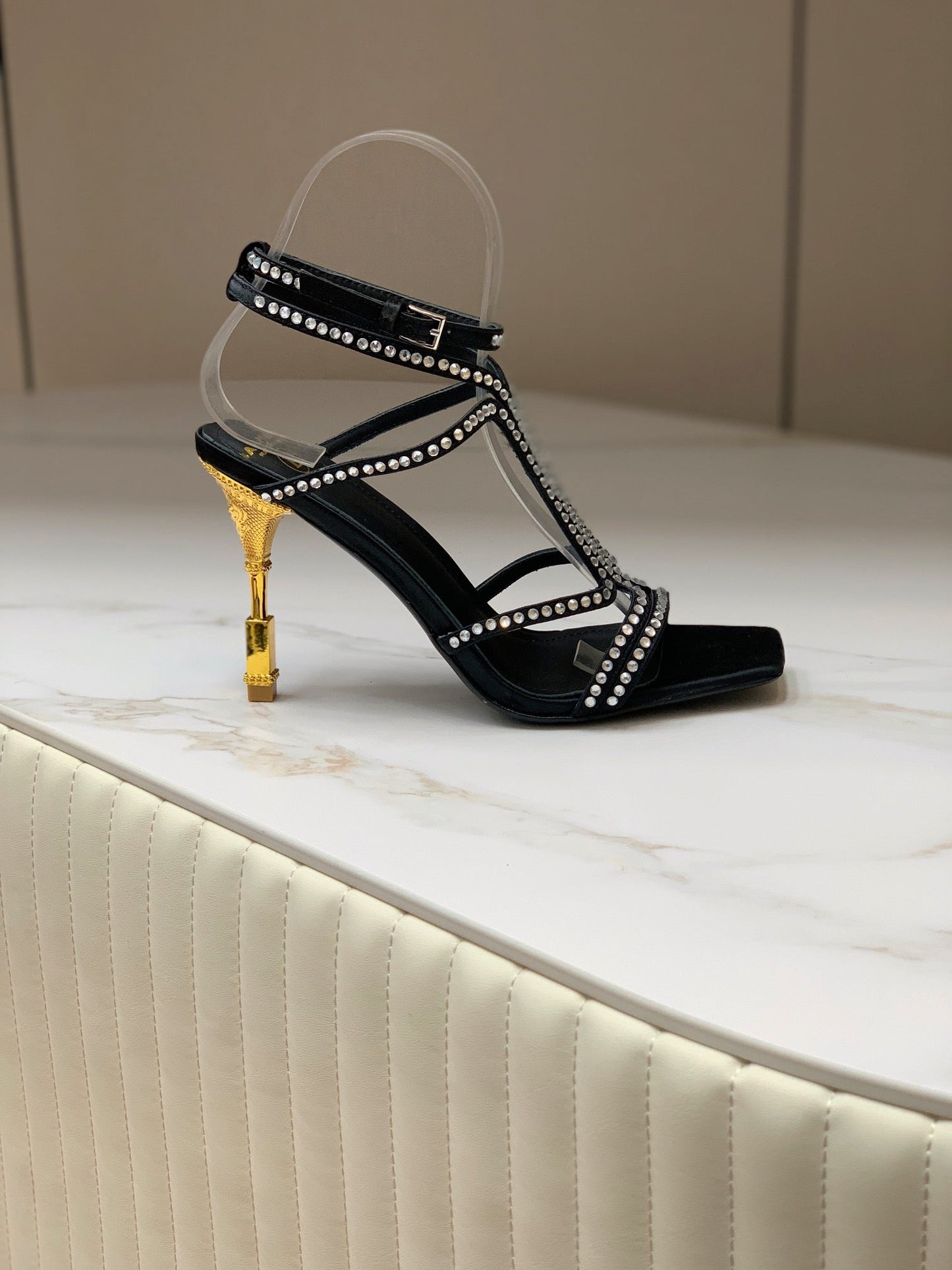 BALMAIN 25S MONETA SANDAL 95MM IN BLACK CALFSKIN WITH CRYSTAL - 35