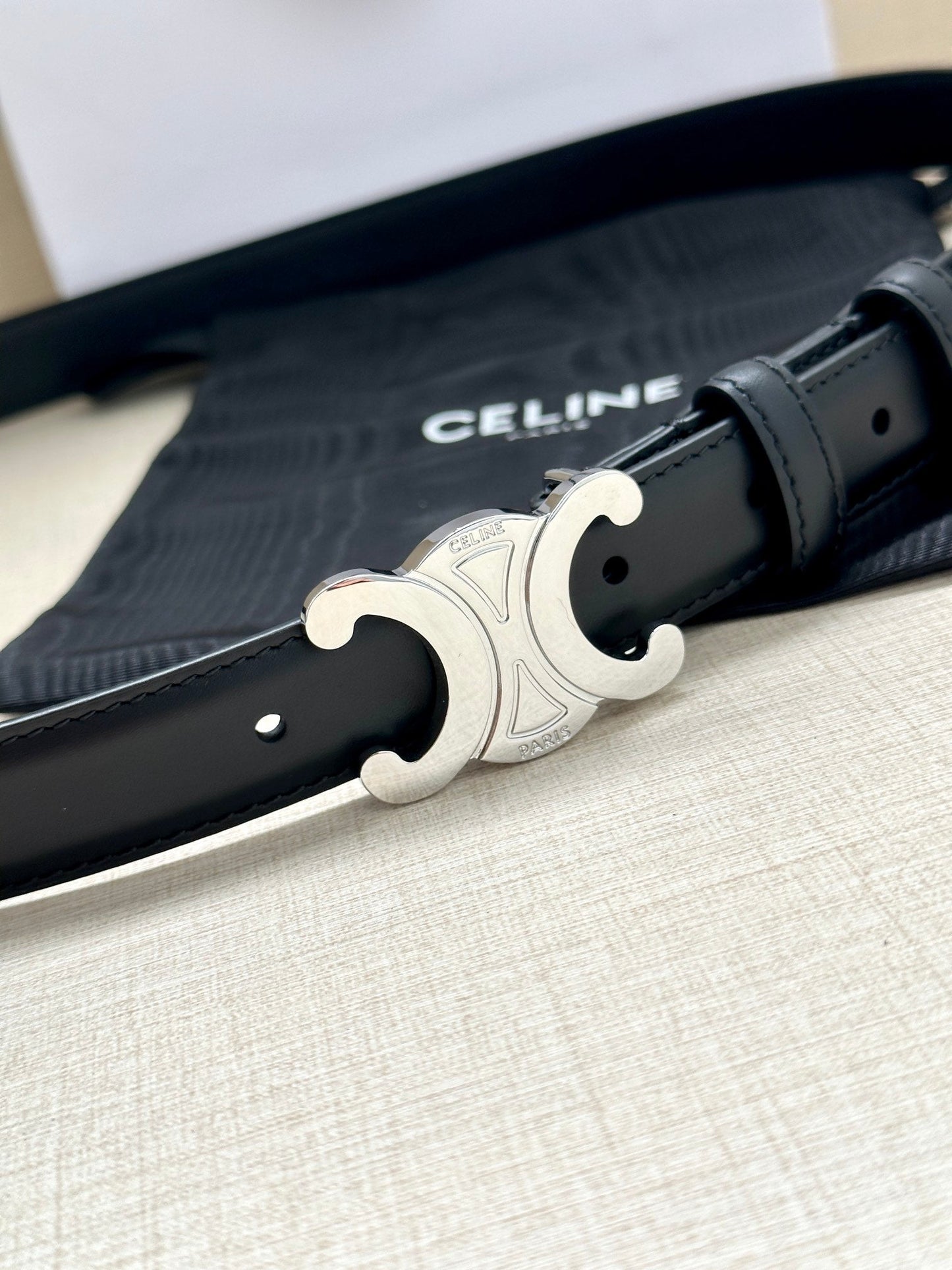 Medium Triomphe Belt 25mm Black Calfskin Shw - 30