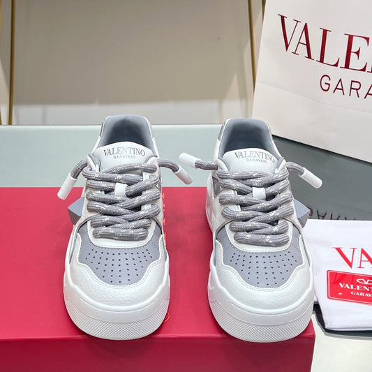 VALENTINO 25S GARAVANI ONE STUD XL PLATFORM SNEAKERS IN WHITE MIX GREY LAMBSKIN STYLE 3 - 35
