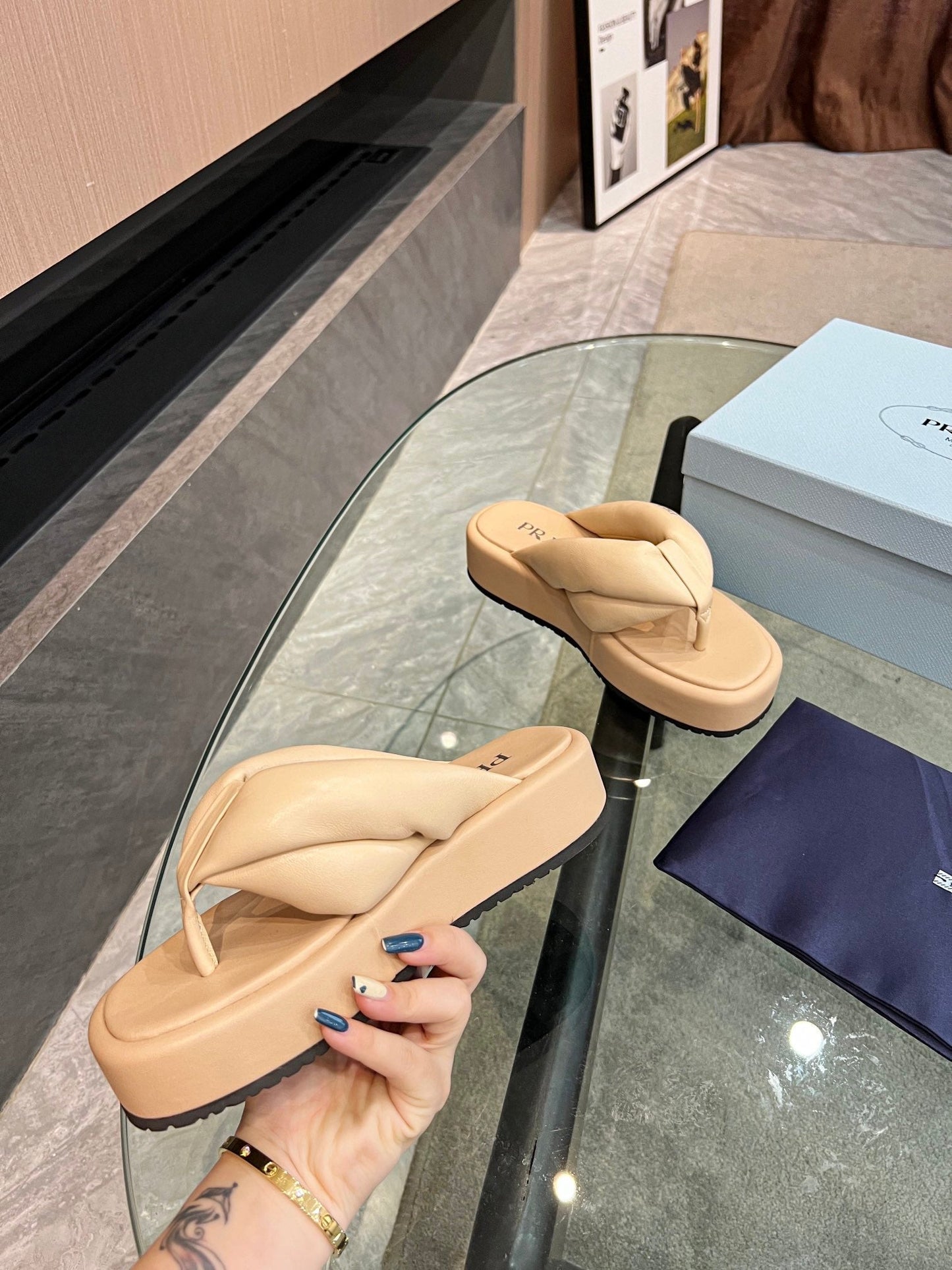 PRA THONG FLATFORM SANDALS TUSCAN LAMBSKIN - 35