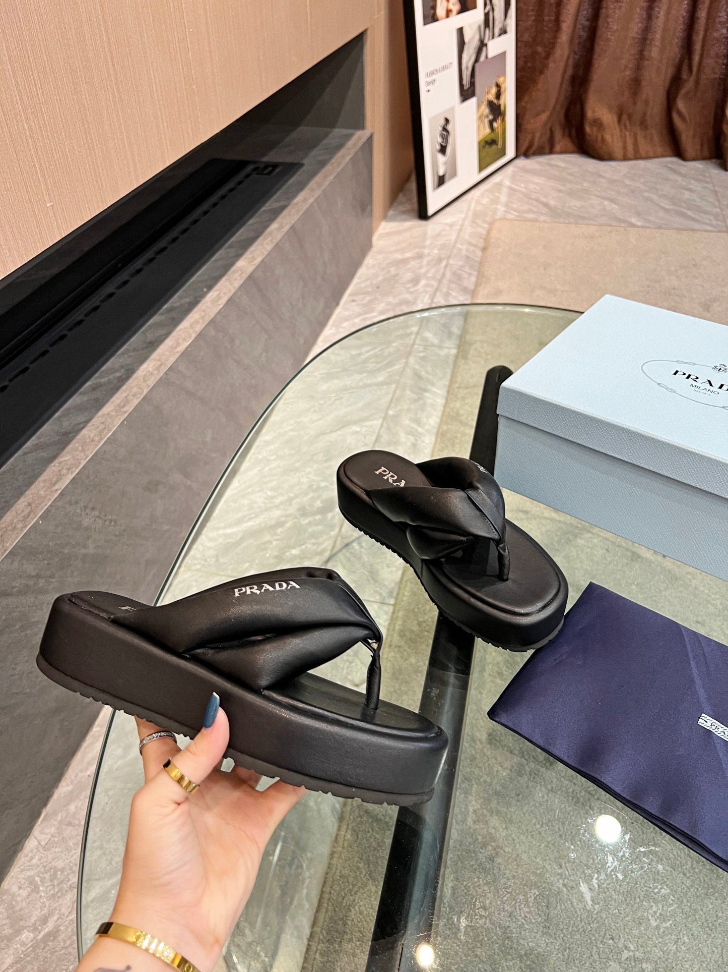 PRA THONG FLATFORM SANDALS BLACK LAMBSKIN - 35