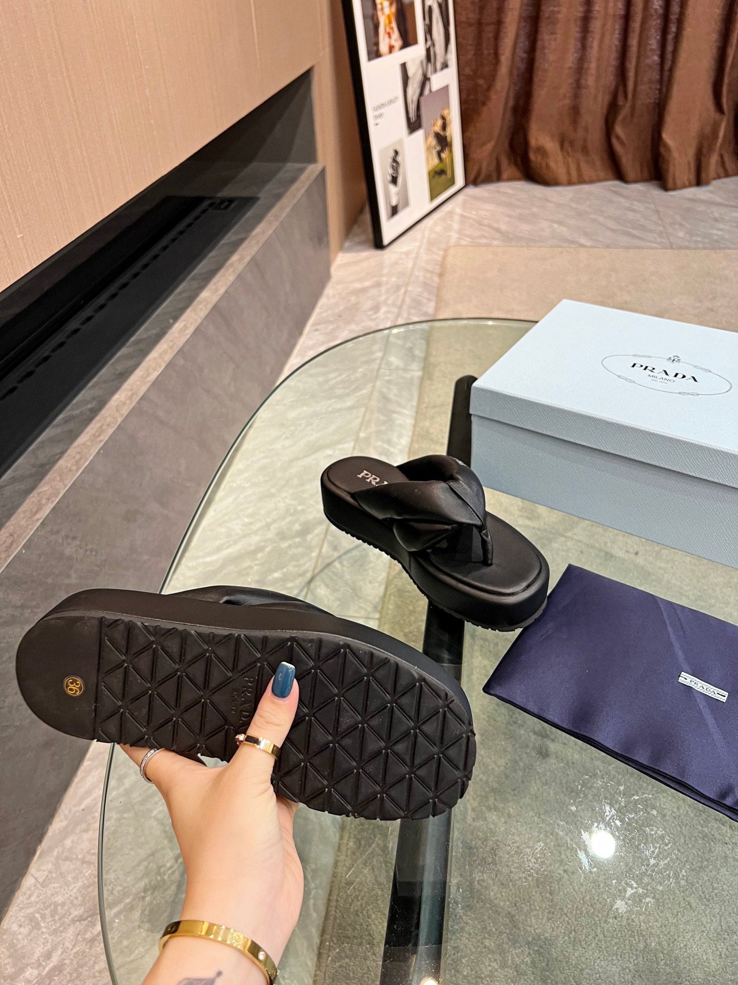 PRA THONG FLATFORM SANDALS BLACK LAMBSKIN - 35