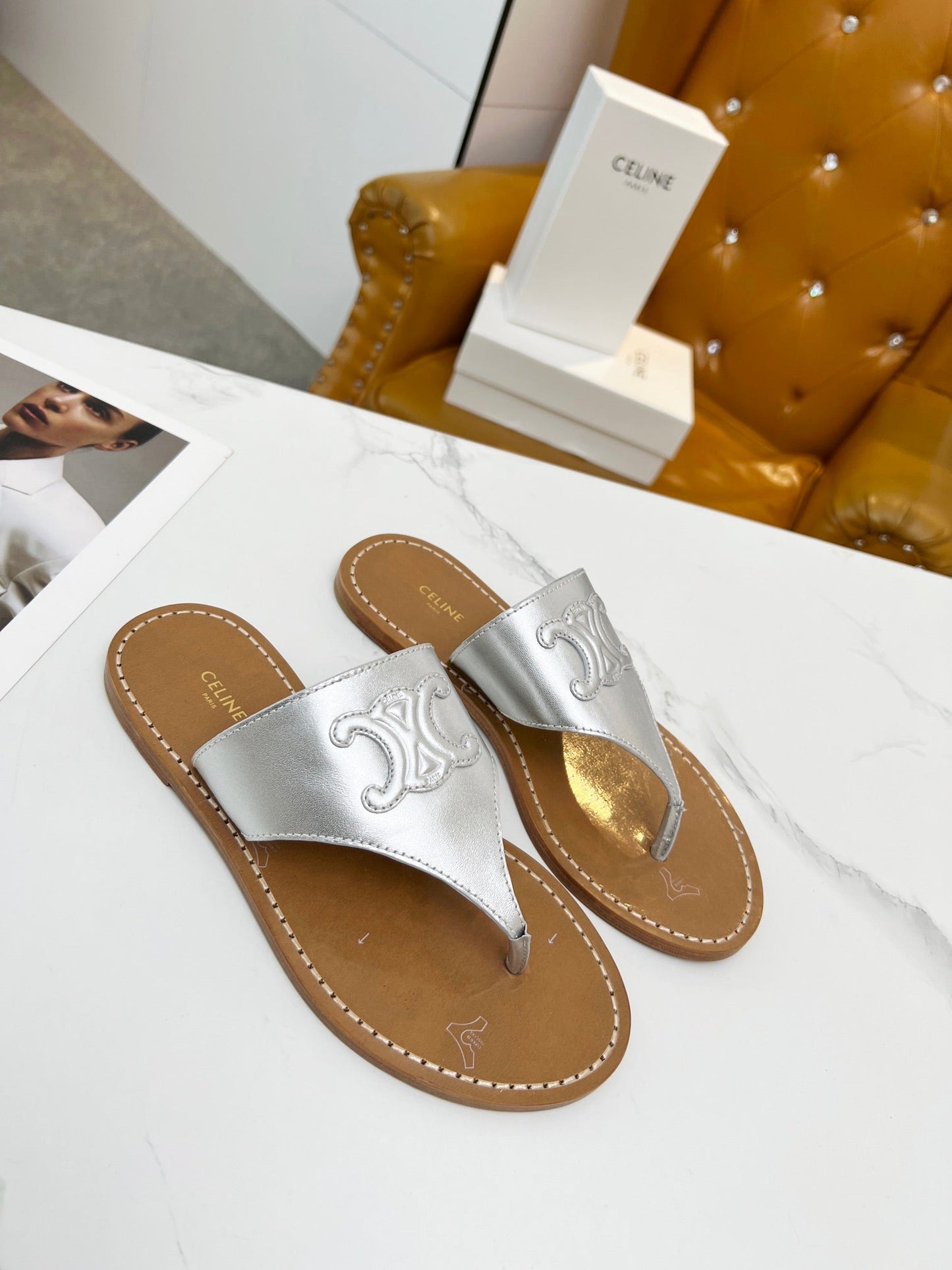 THONG MULE IN SILVER CALFSKIN - 35