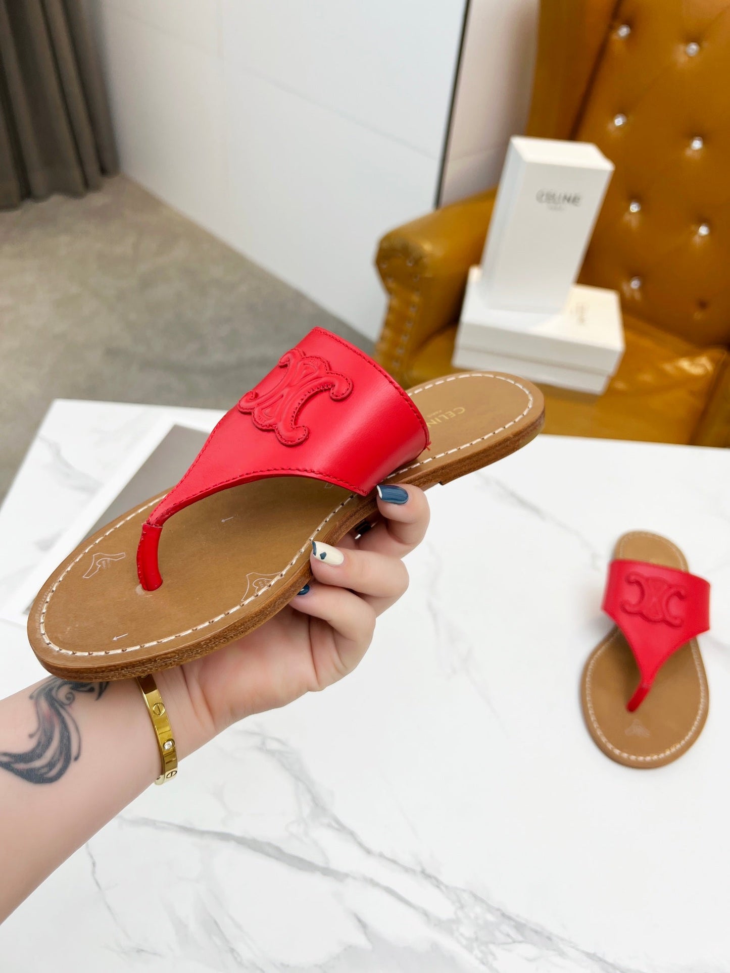THONG MULE IN CHERRY RED CALFSKIN - 35