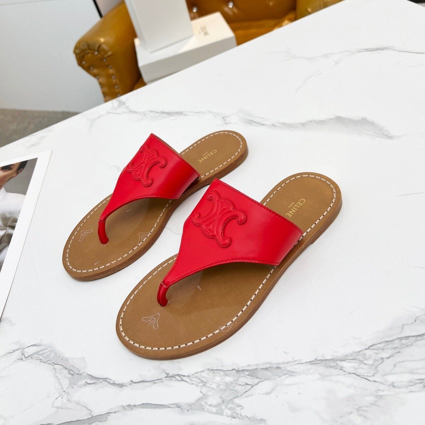 WOMEN TRIOMPHE FLAT THONG IN CALFSKIN CHERRY RED - 35