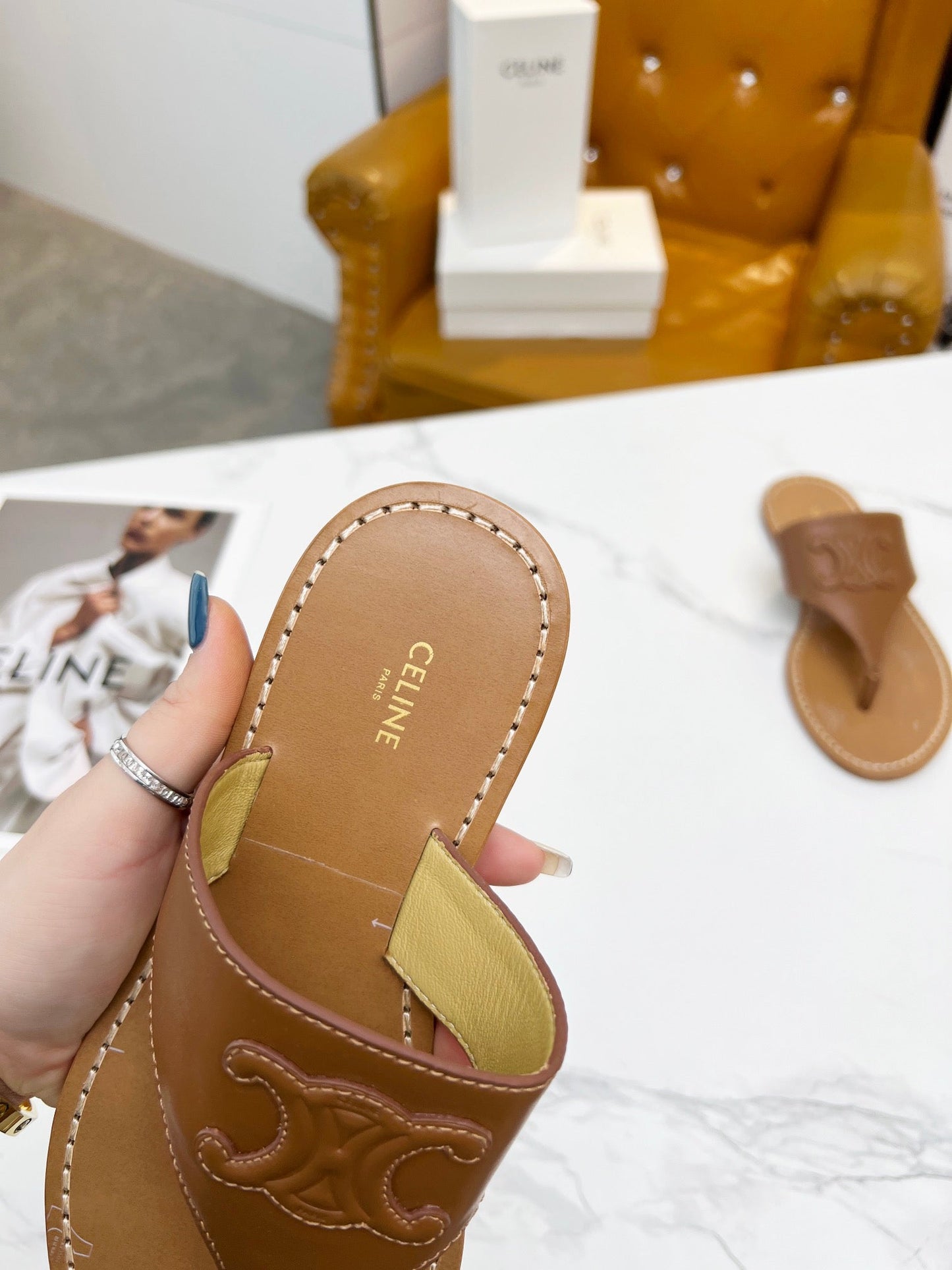 THONG MULE IN BRONZE BROWN CALFSKIN - 35