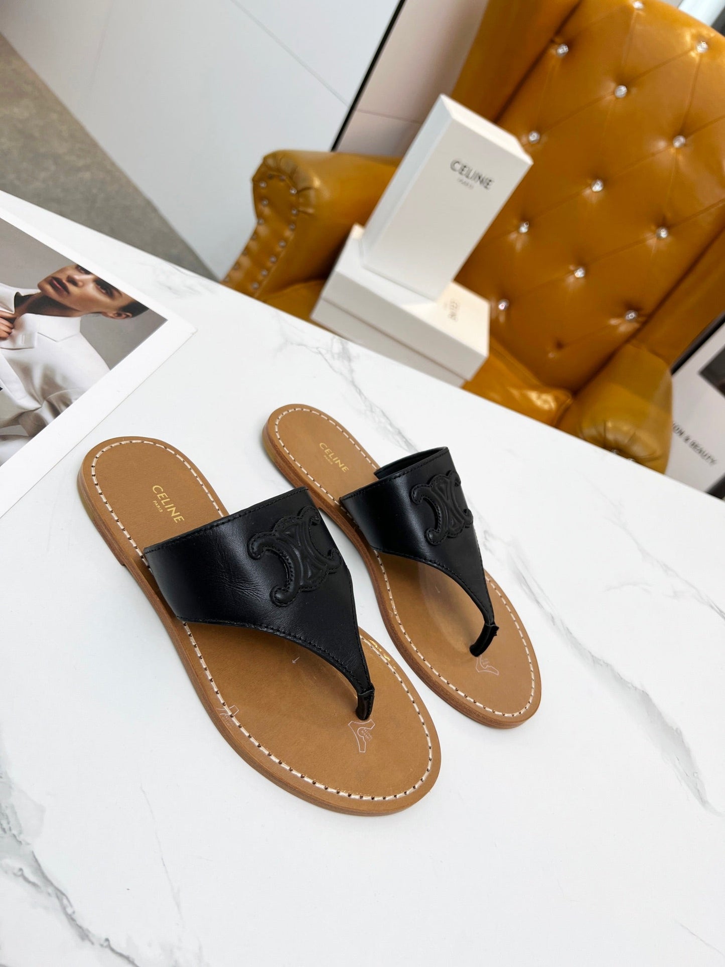 THONG MULE IN BLACK CALFSKIN - 35