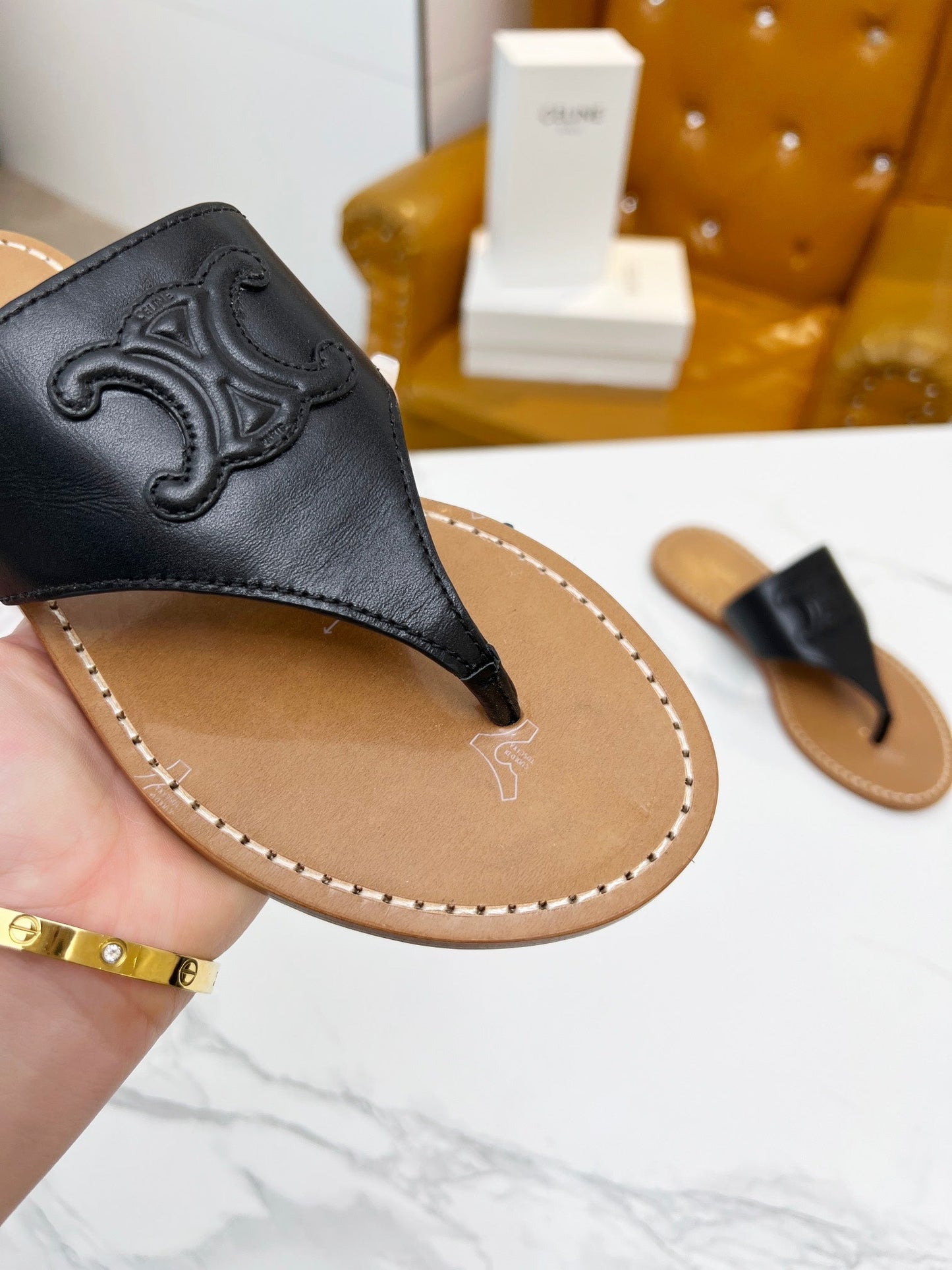 THONG MULE IN BLACK CALFSKIN - 35