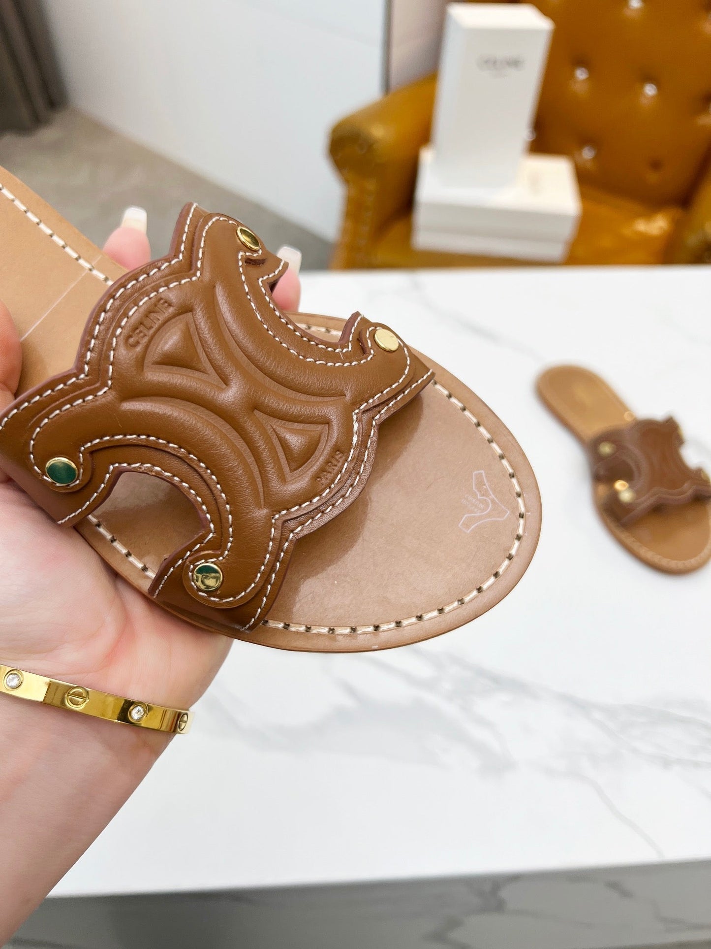 TRIOMPHE SLIDE IN BRONZE BROWN CALFSKIN - 35