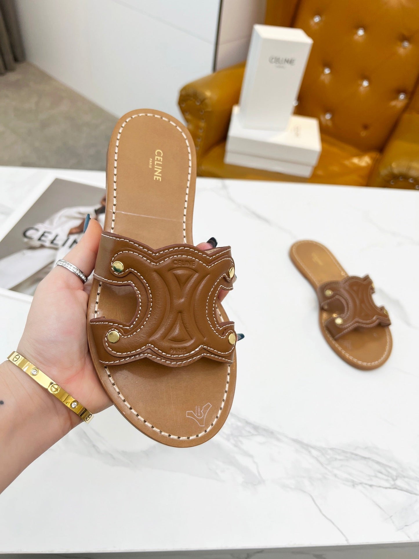 TRIOMPHE SLIDE IN BRONZE BROWN CALFSKIN - 35