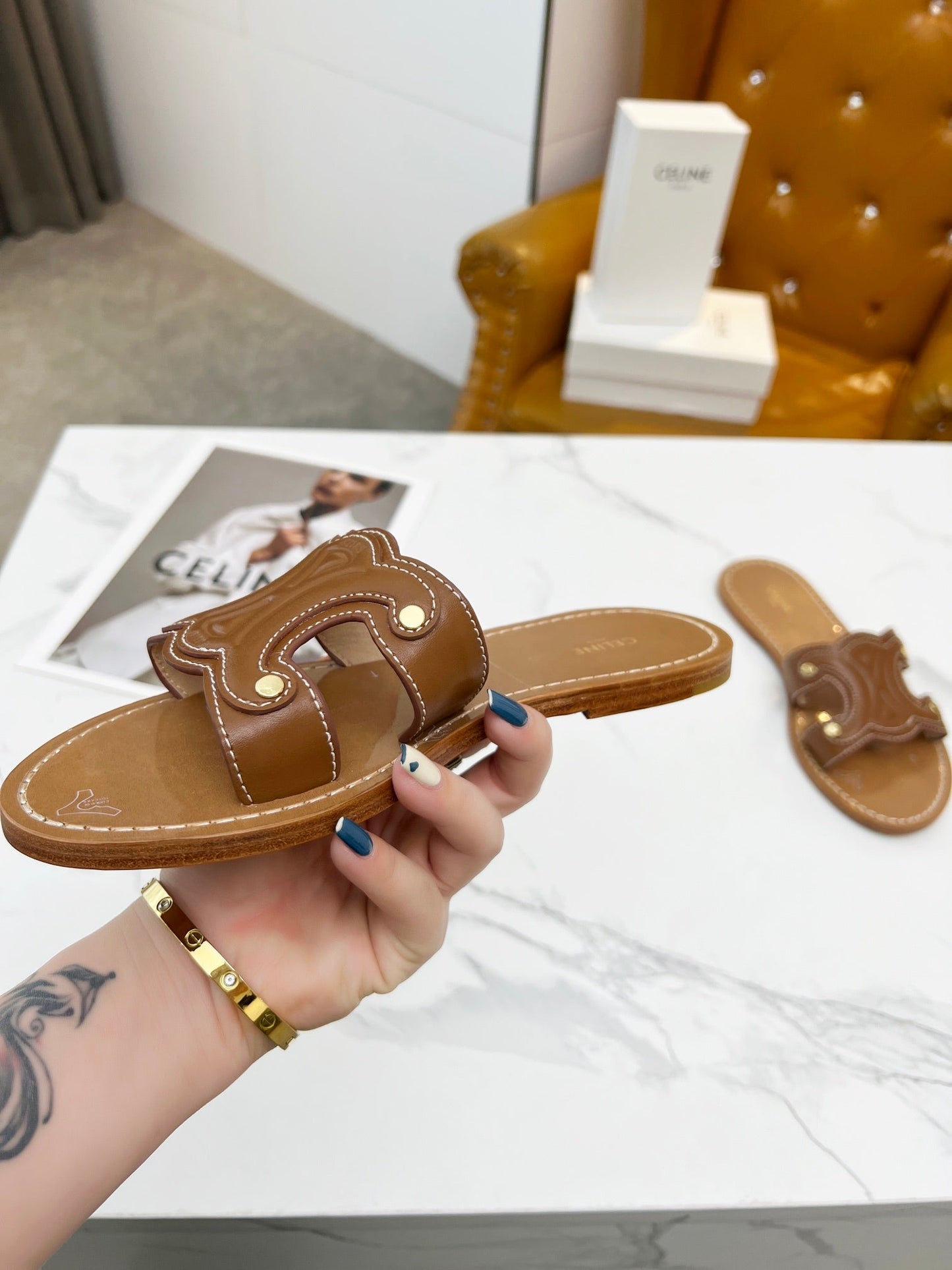TRIOMPHE SLIDE IN BRONZE BROWN CALFSKIN - 35