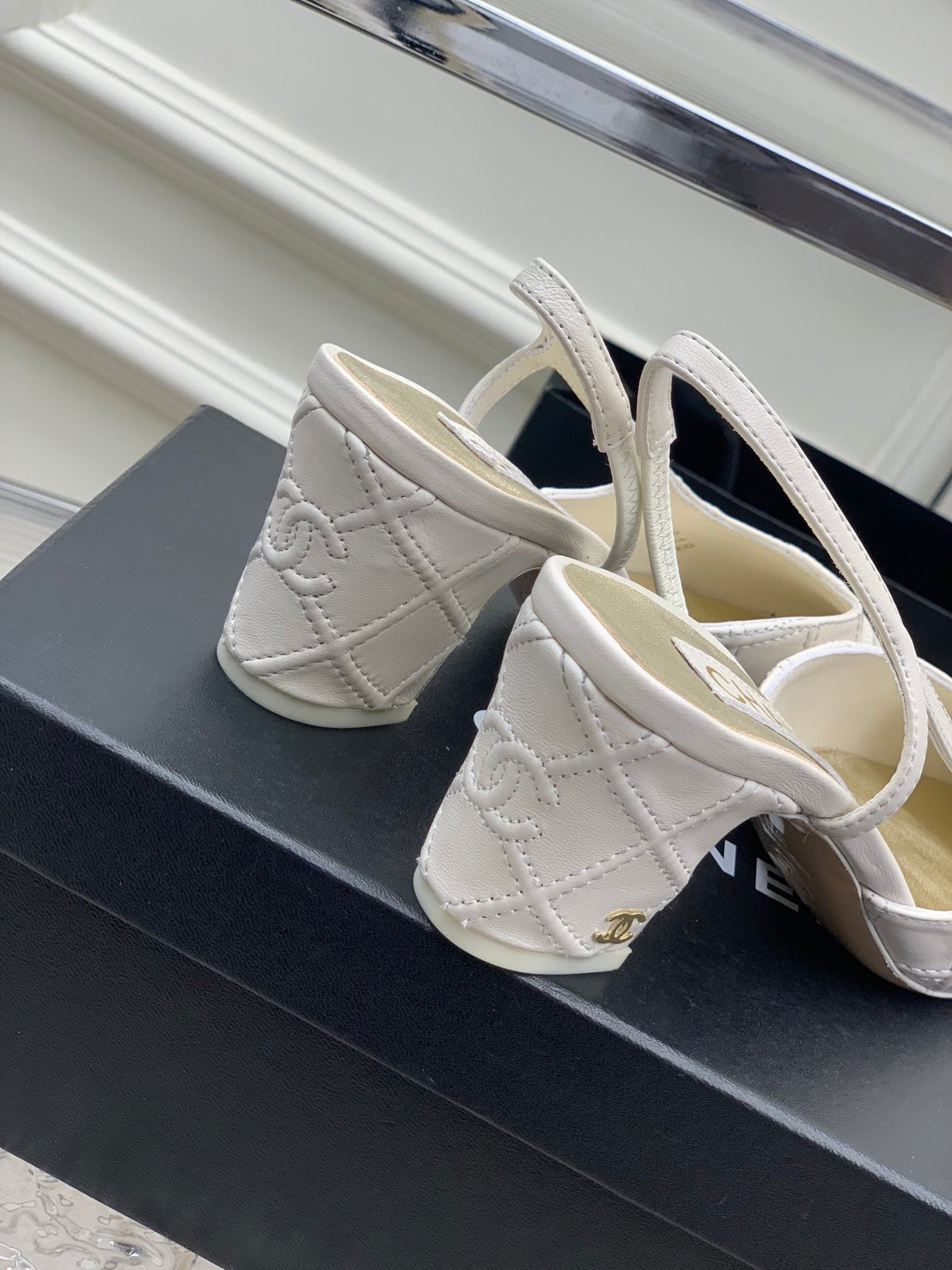 HIGH SLINGBACKS 65 WHITE MIX BLACK CALFSKIN - 35