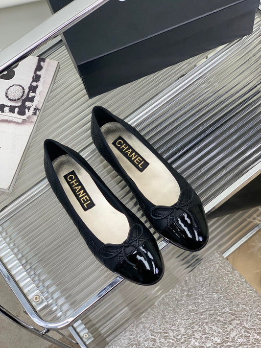 BALLET FLAT GLOSSY BLACK LAMBSKIN - 35