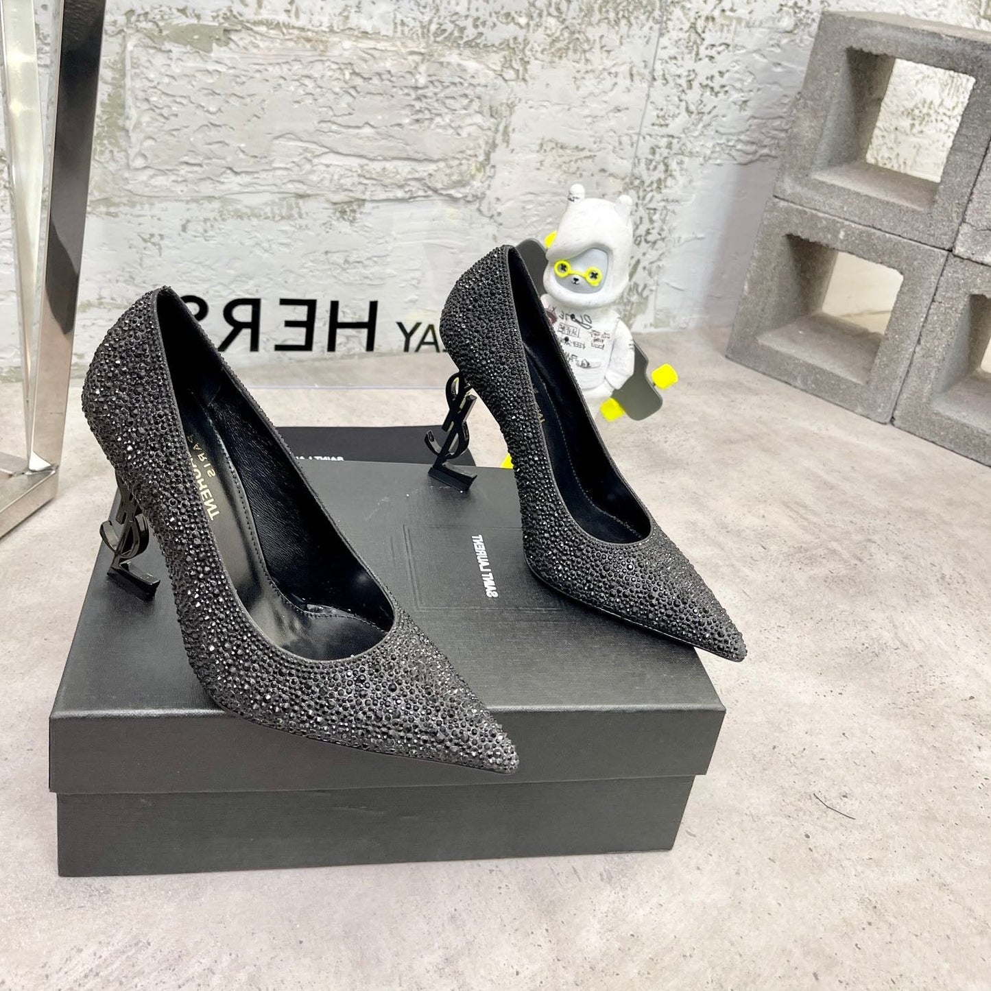 SL OPYUM BASIC HIGH HEEL BLACK CRYSTAL SATIN - 35
